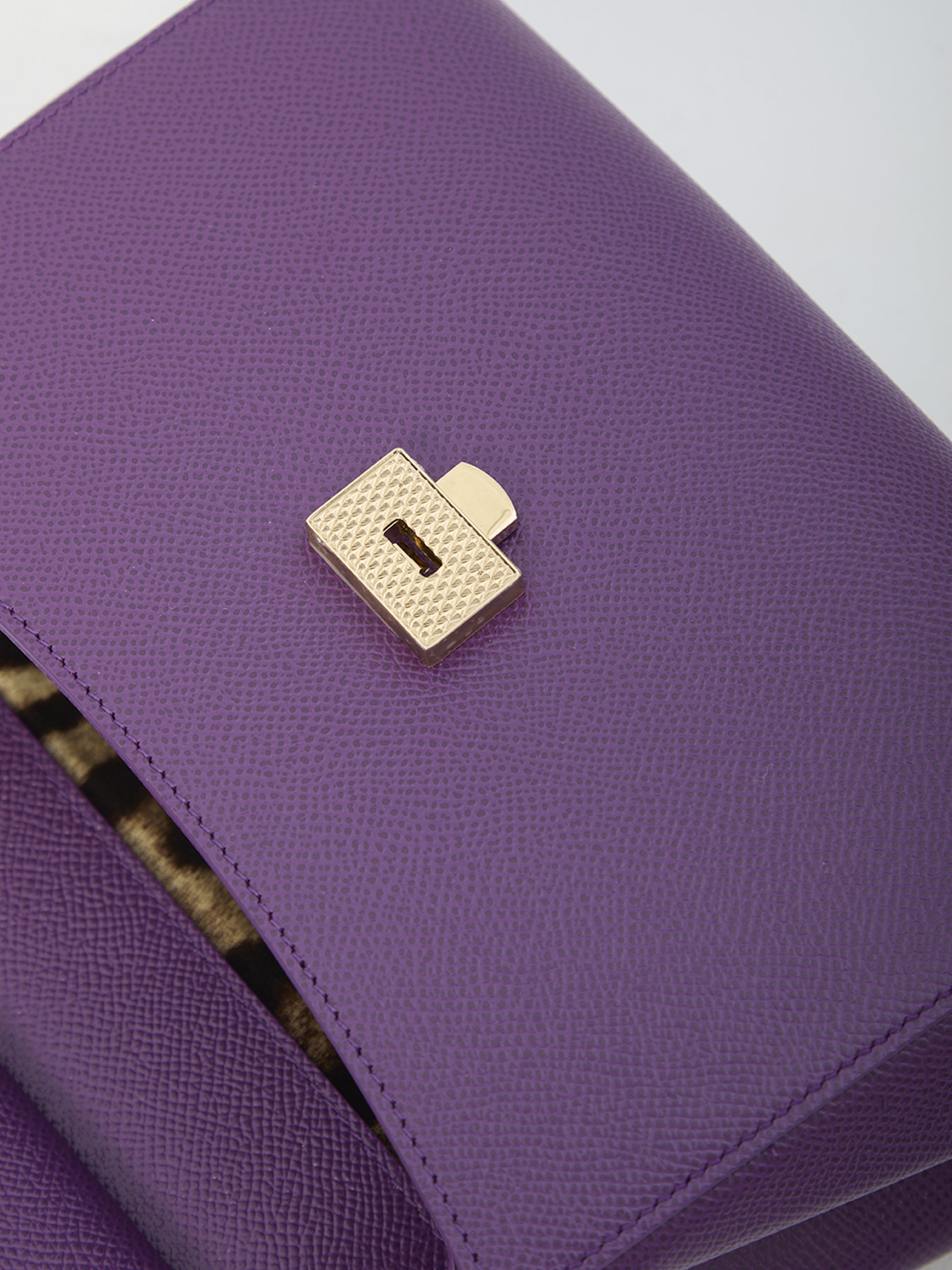 DOLCE & GABBANA Medium Handbag with Timeless Elegance