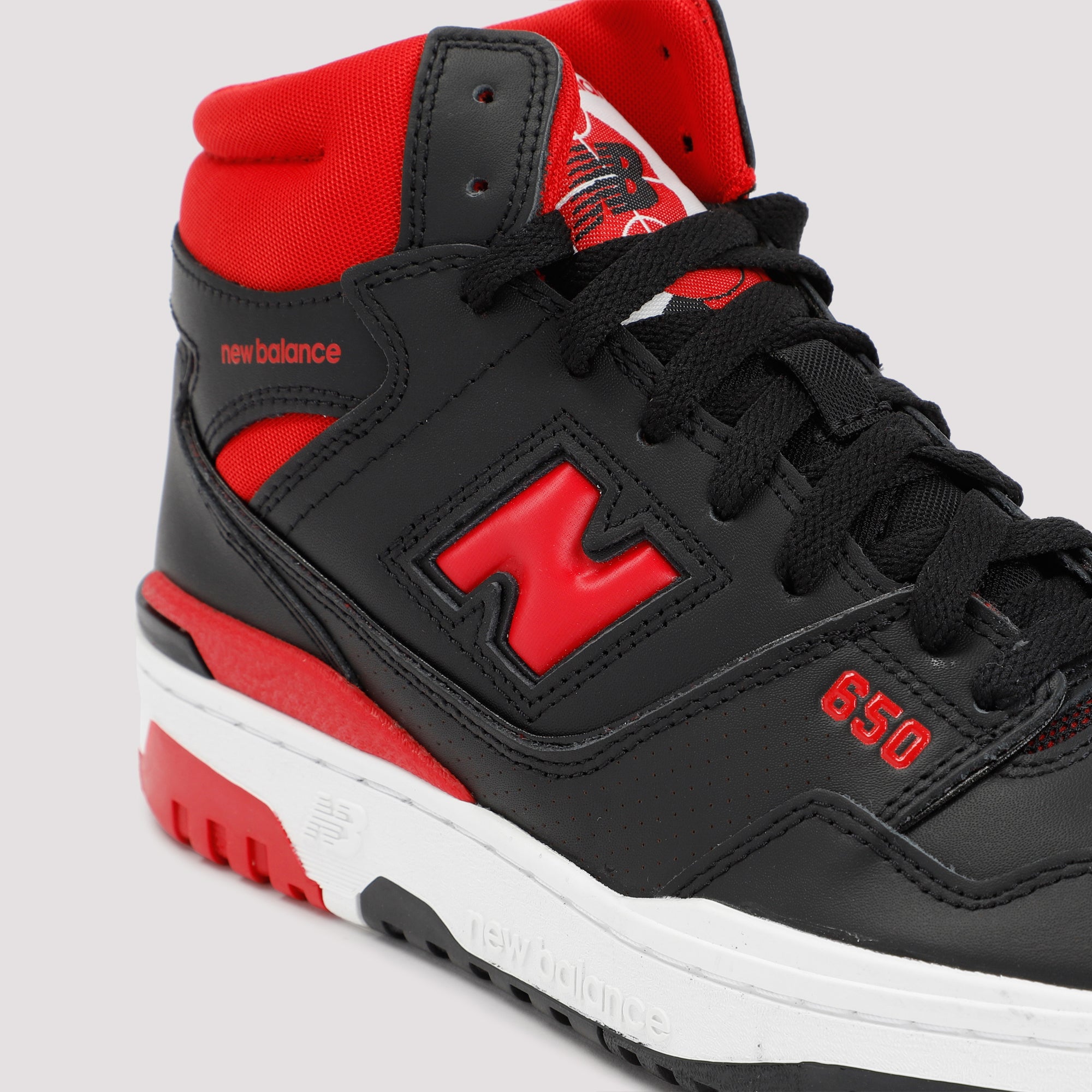 NEW BALANCE Stylish High-Top Sneakers for Men