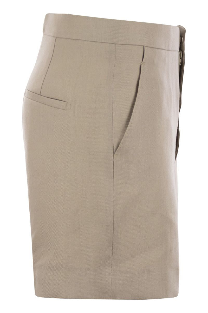 TAGLIATORE Linen Bermuda Shorts with America Pockets - Regular Fit