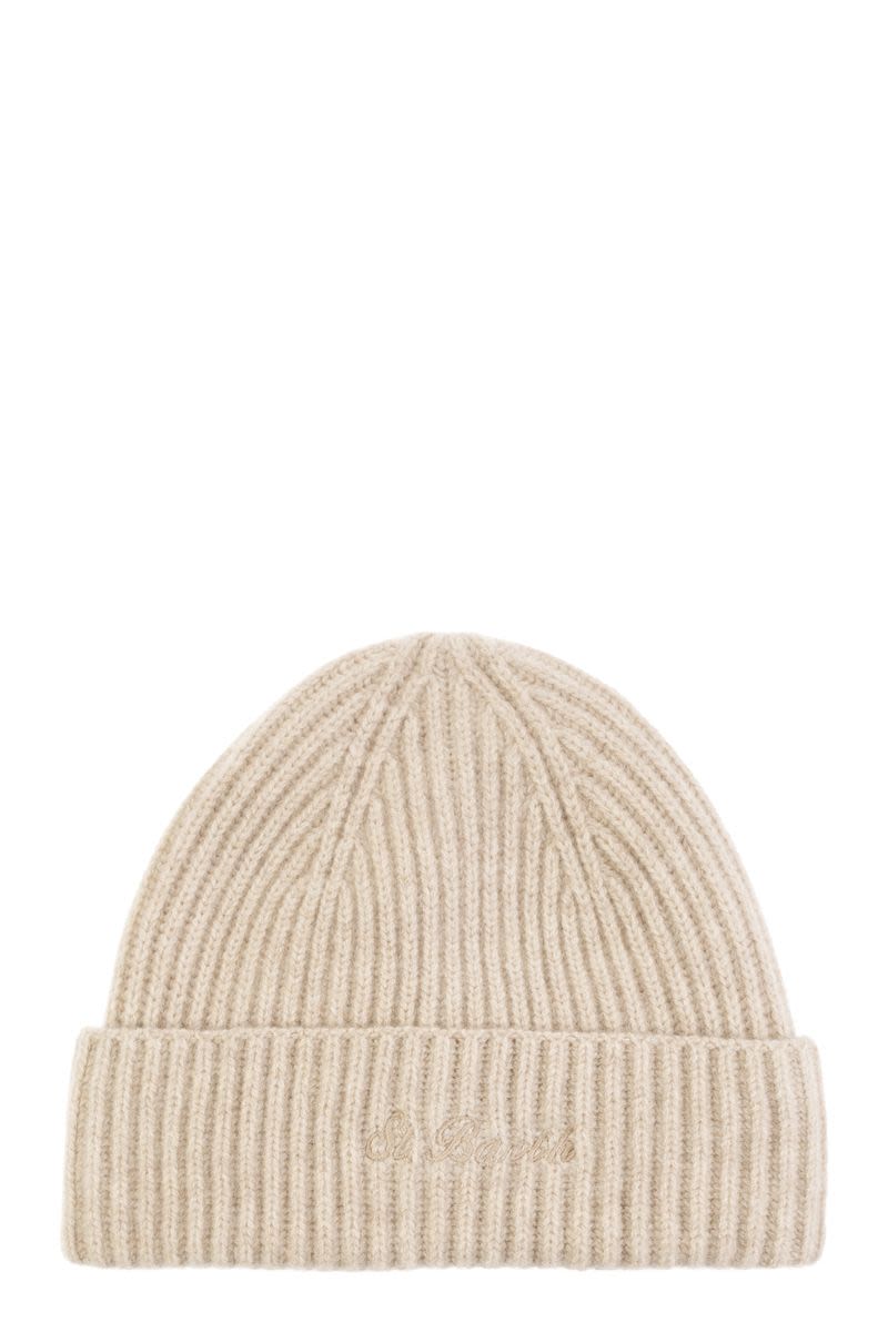 MC2 SAINT BARTH Merry Christmas Gift Set with Knit Hat and Sherpa Handbag (22.5 x 16.5 cm)