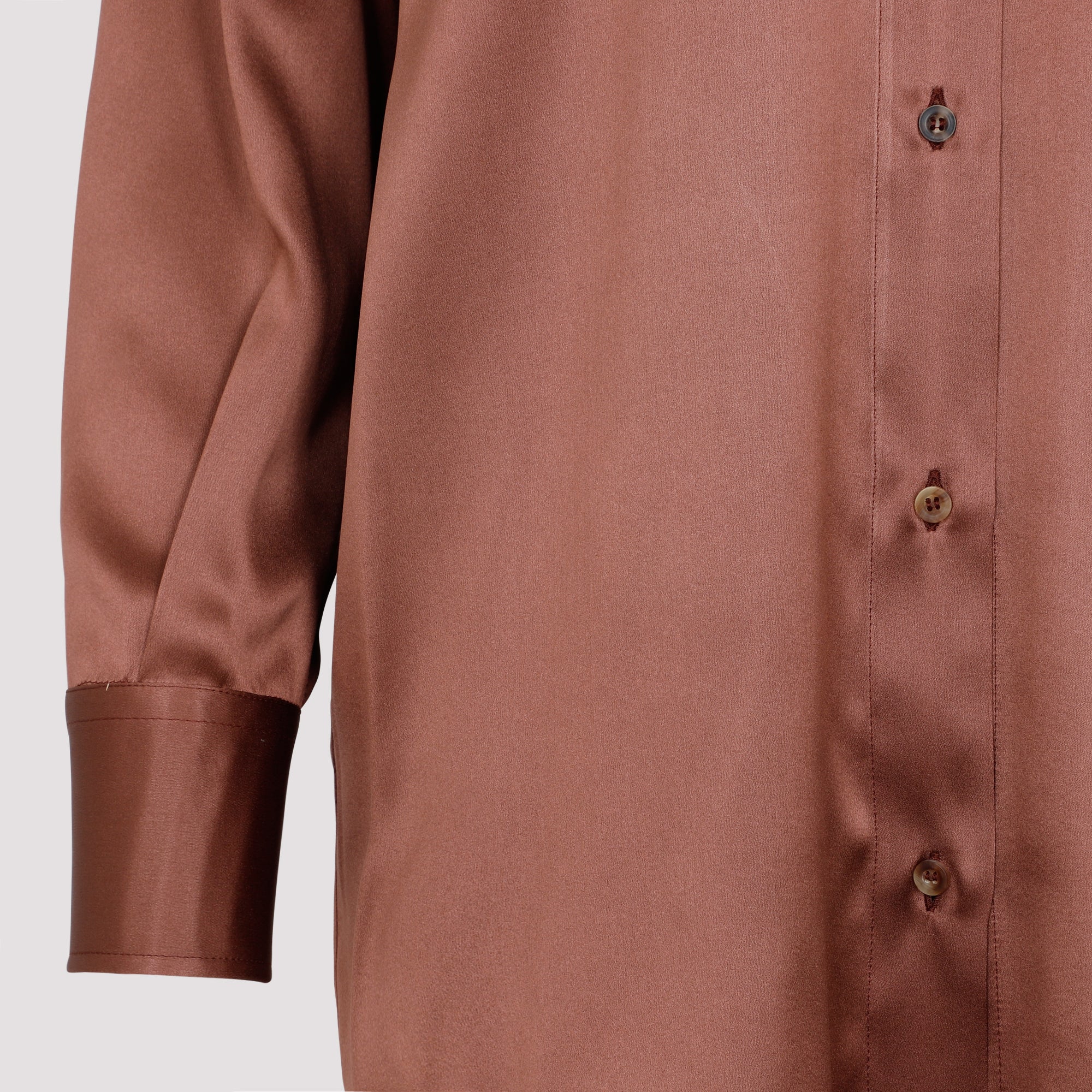 BRUNELLO CUCINELLI Silk Shirt with Pointed Collar and Relaxed Fit