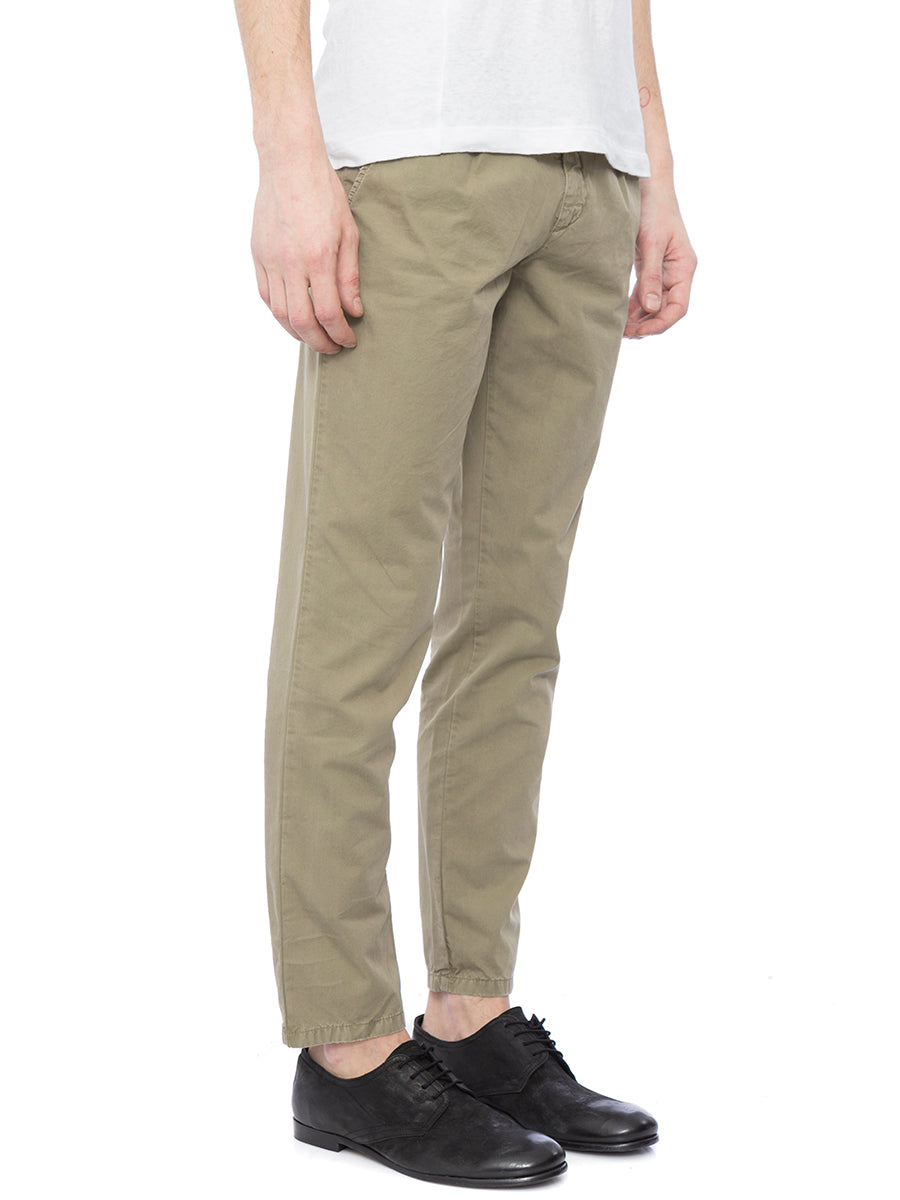 BASICON Classic Chino Pants with Pleats - Size 46