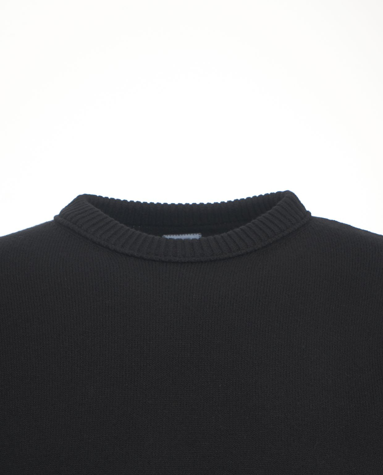 C.P. COMPANY Classic Crew Neck Pullover with Logo Detail