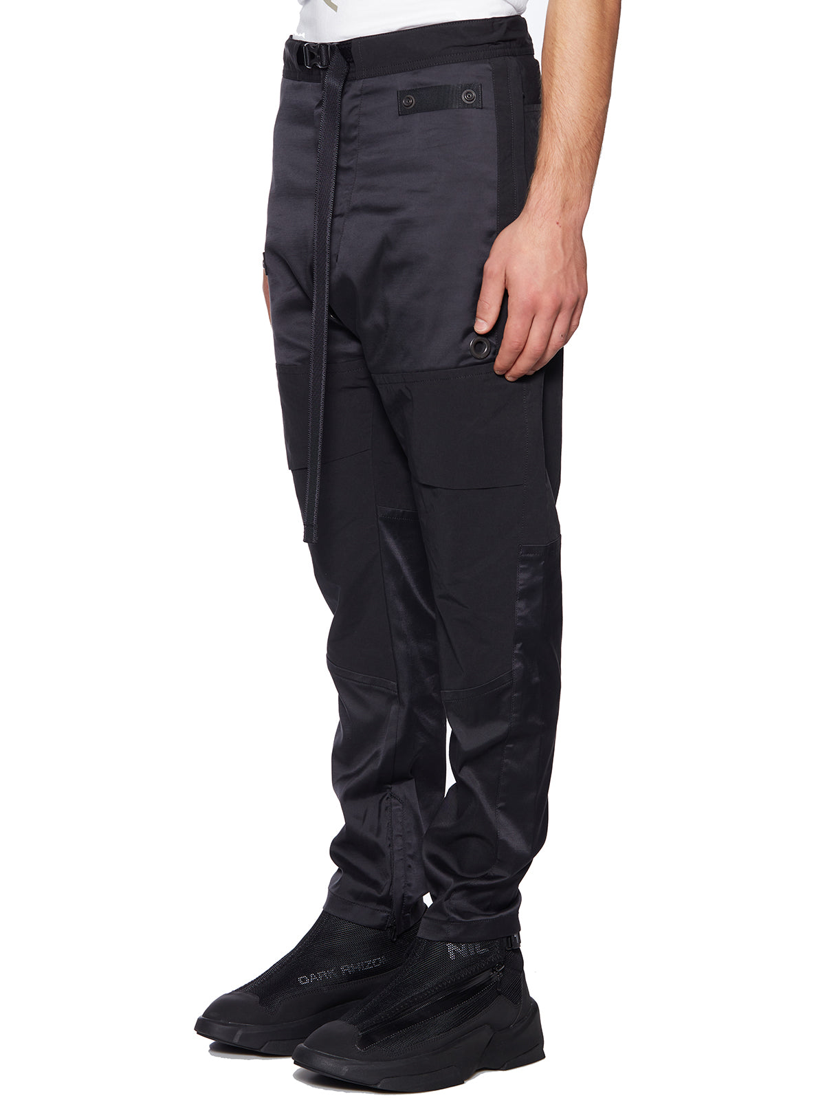JULIUS NILØS Technical Pants with Belt - Size 3