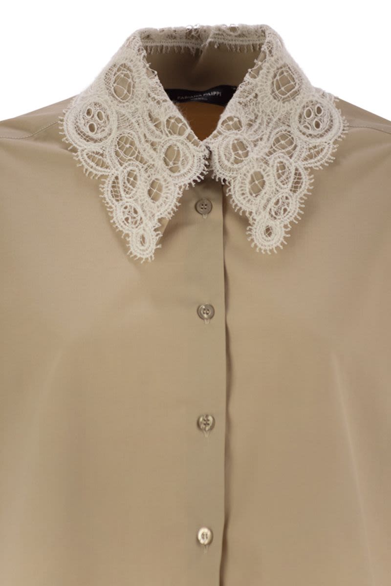 FABIANA FILIPPI Cropped Poplin Shirt with Lace Collar