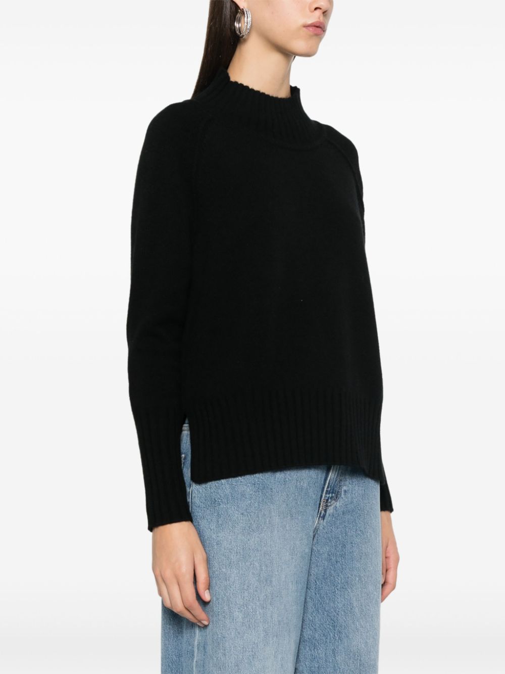 BEYOU Cashmere Turtle-Neck Sweater