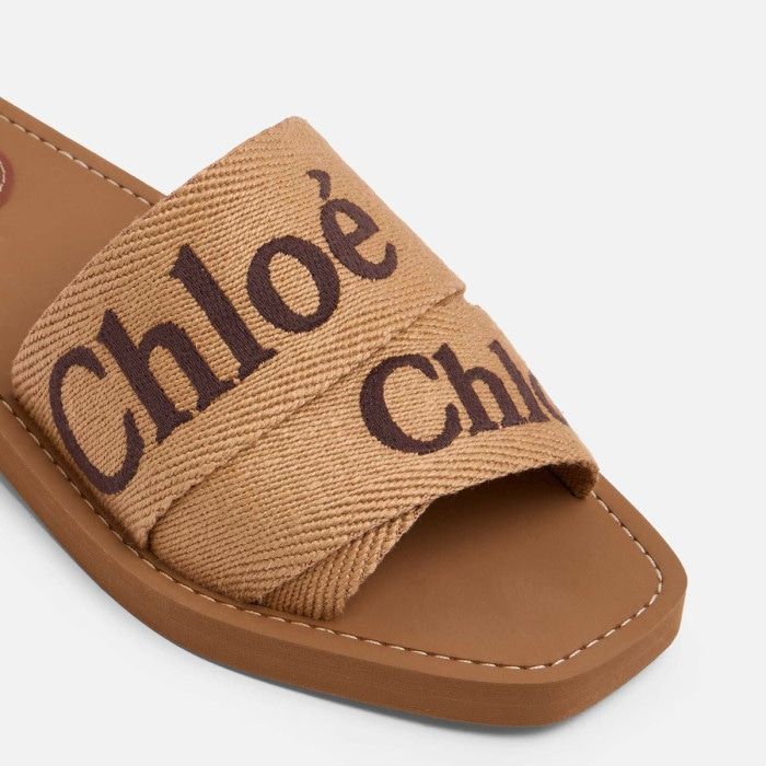 CHLOÉ Woody Flat Sandal for Women - Seasonal Must-Have
