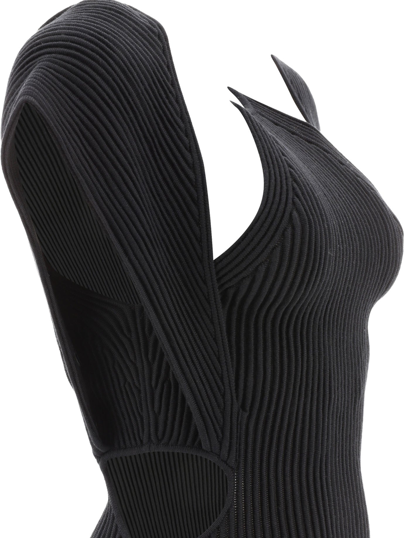 CHLOÉ Elegant Maxi Dress with Cut-Out Details