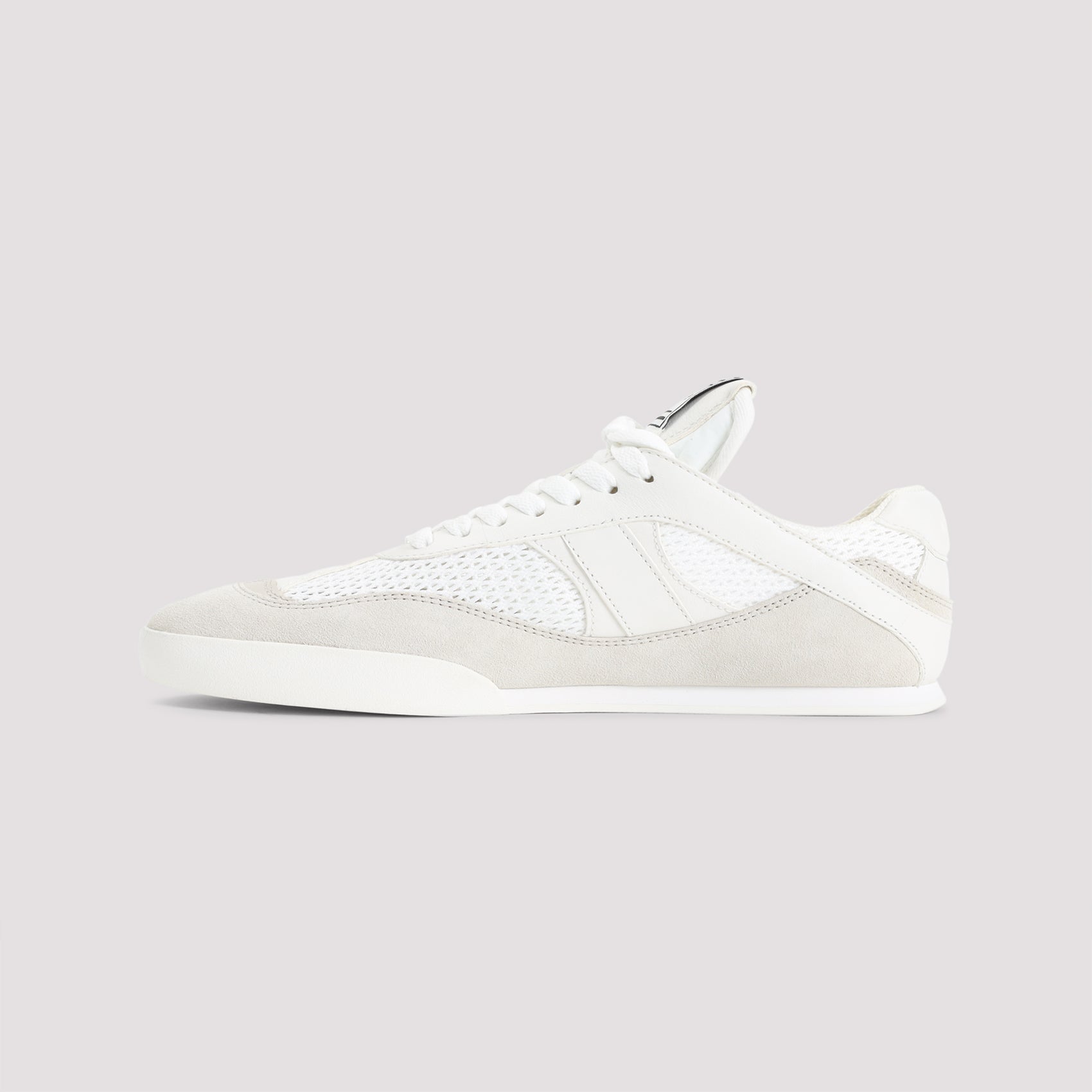 CHLOÉ Chic Women's Sneakers - Effortless Elegance