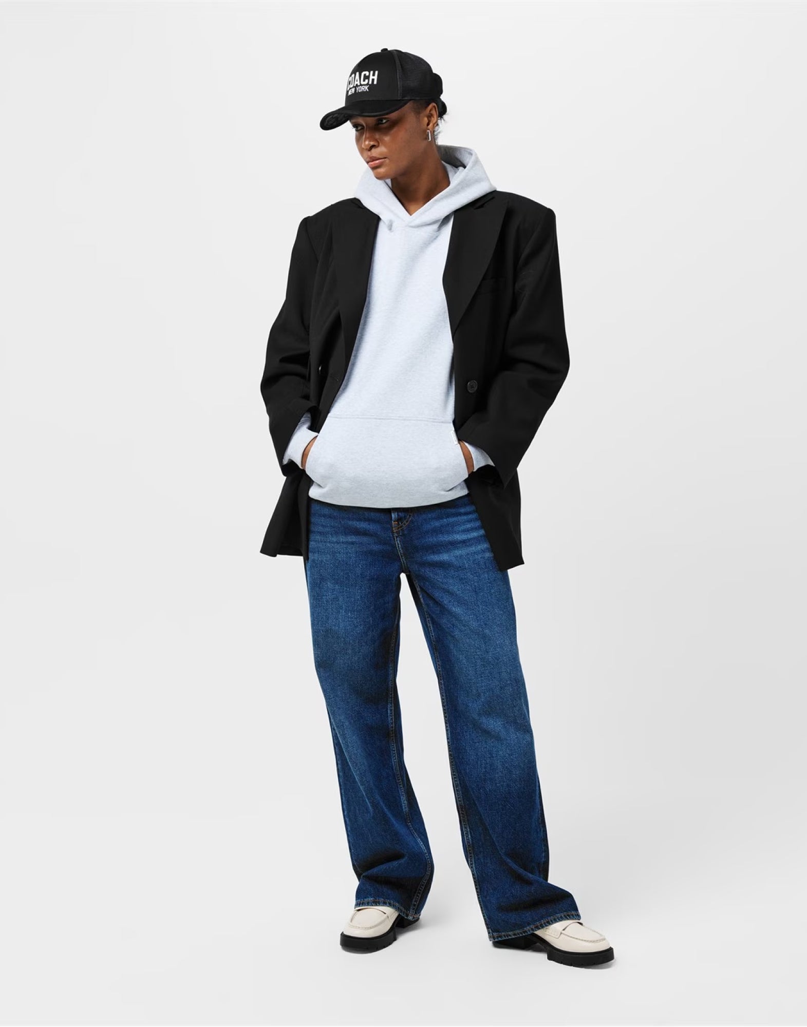 COACH Embroidered Logo Trucker Hat