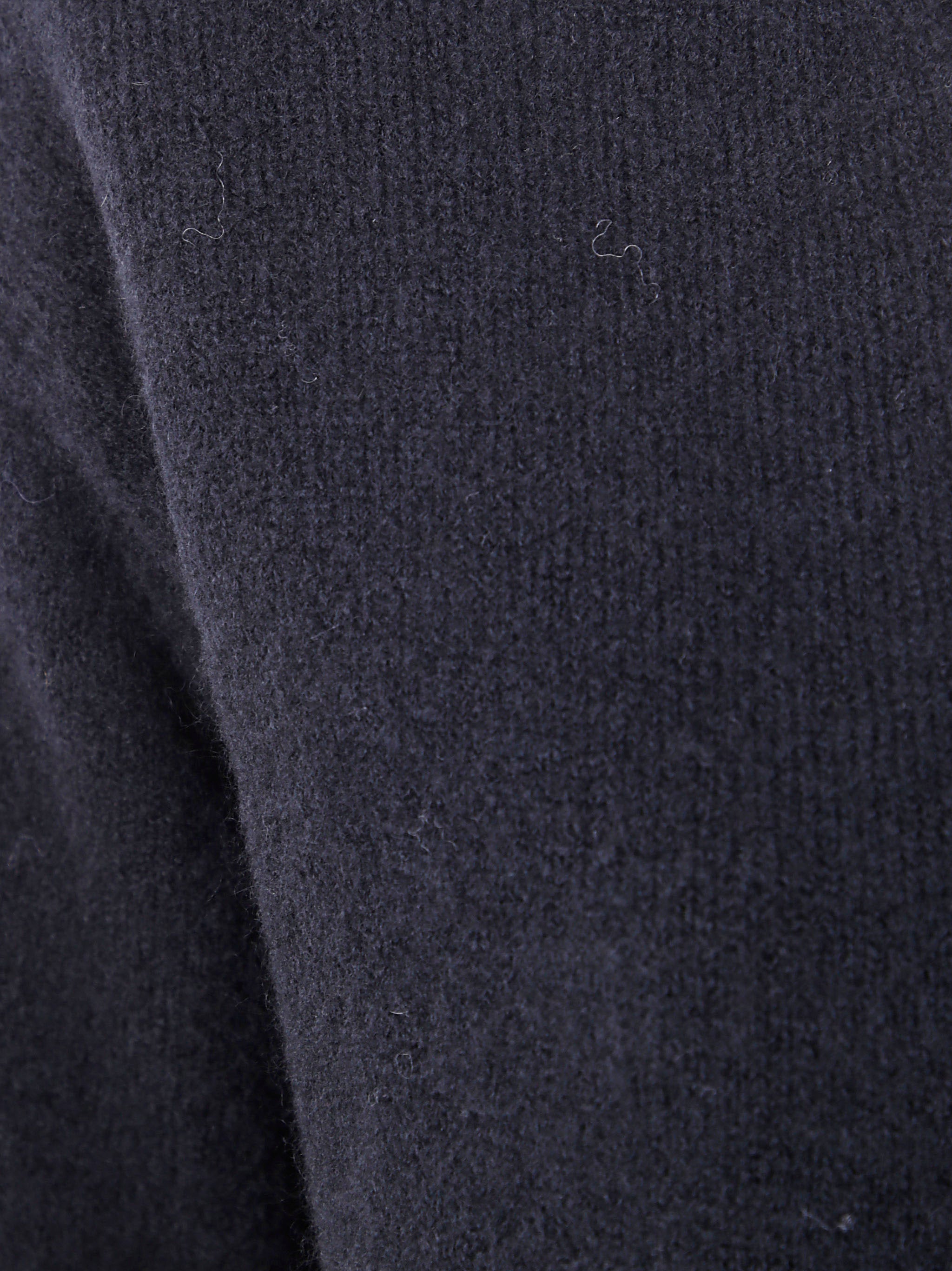 ANNECLAIRE Wool & Cashmere Stretch Over V Neck Sweater