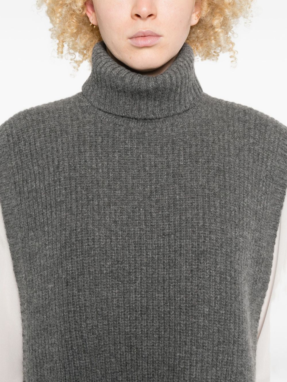 DAVANTINO Wool Ribbed Knit Sleeveless Turtleneck Sweater - Cropped Length