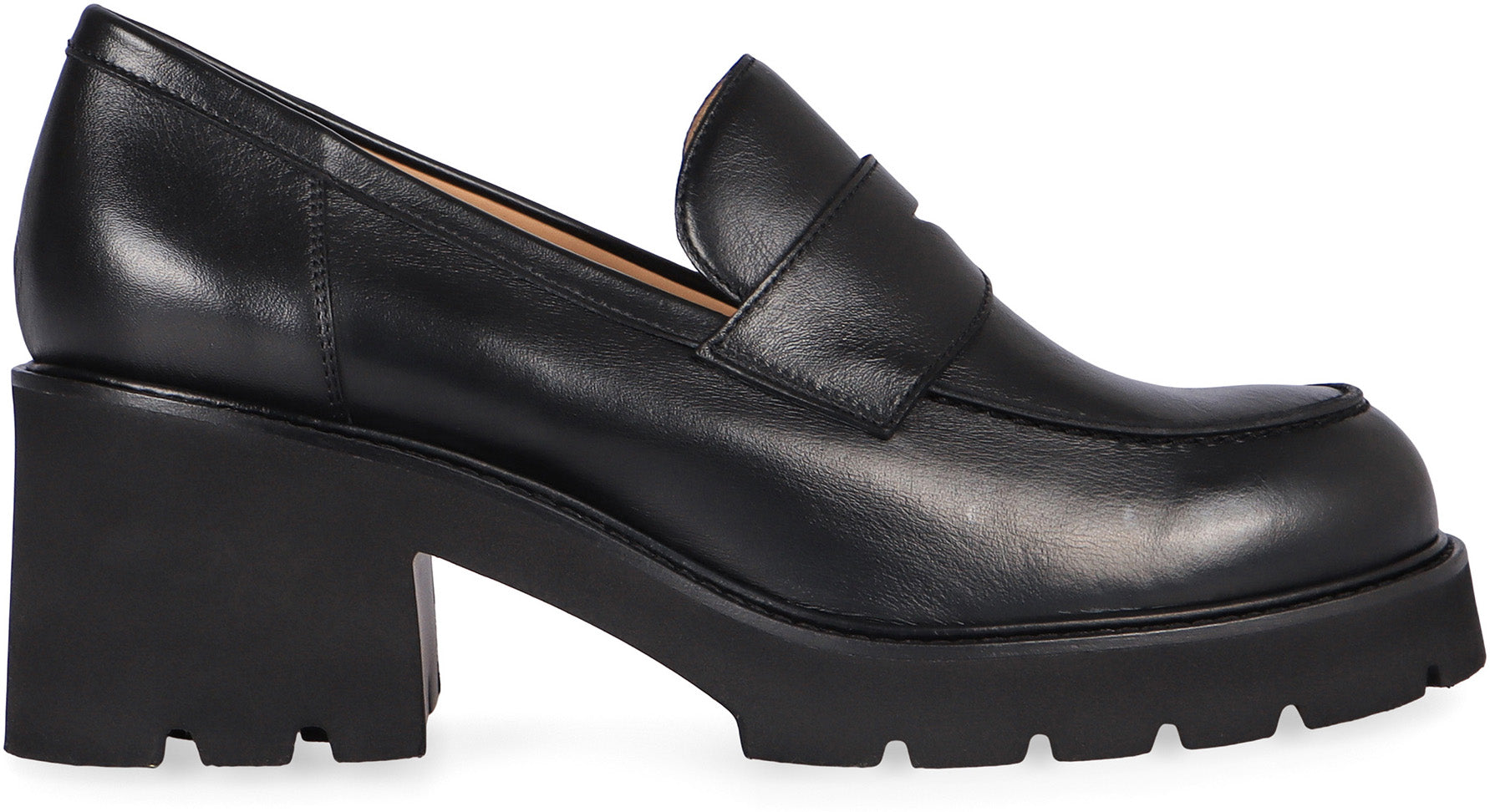 DOUCAL'S Classic Leather Moccasins with Distinctive Sole