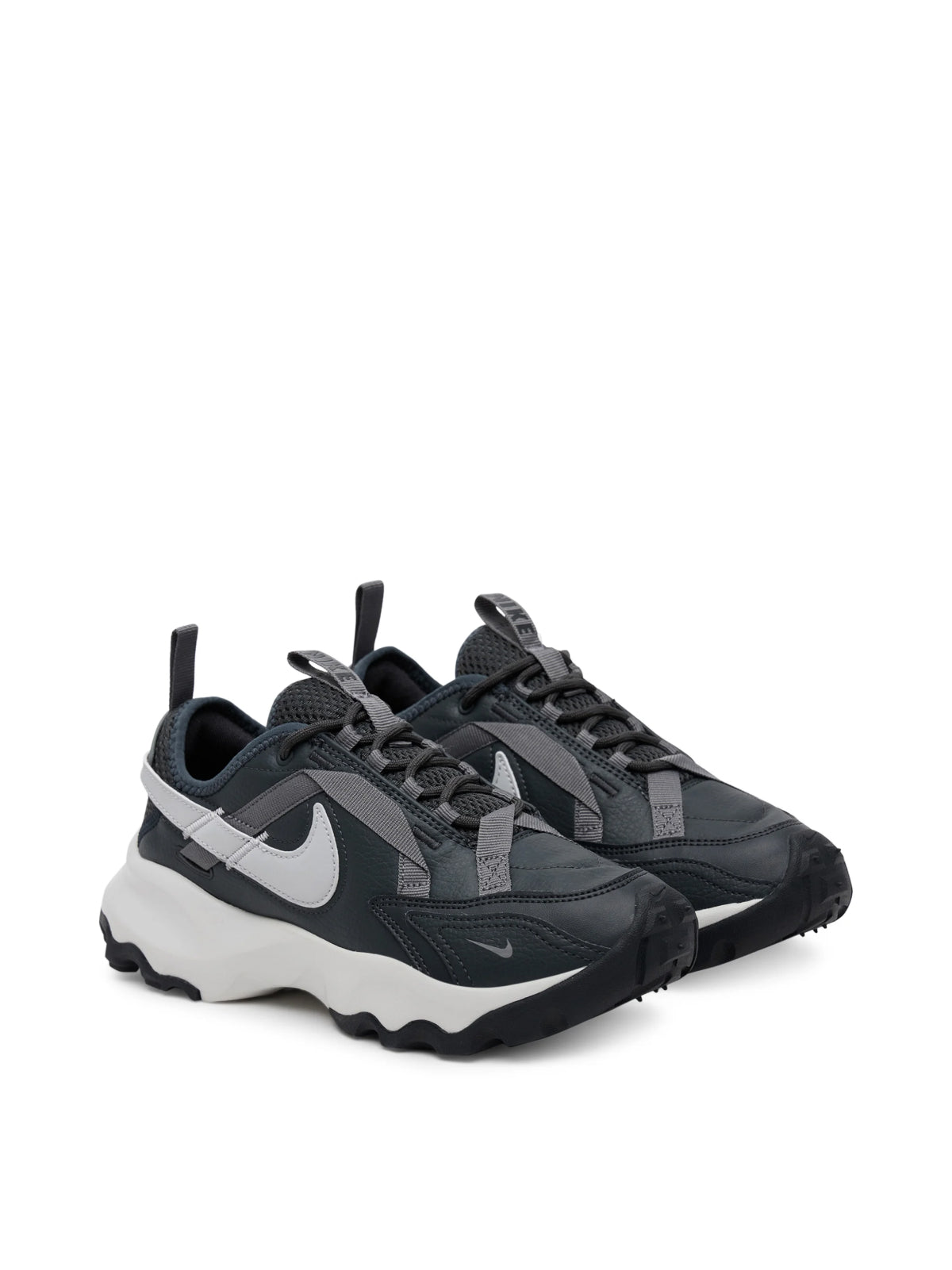 NIKE TC 7900 Women's Sneaker