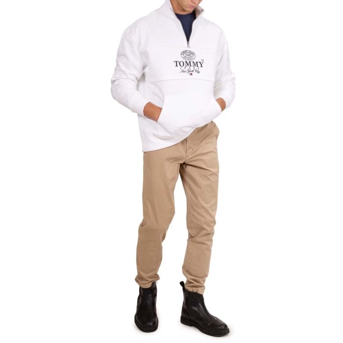 TOMMY HILFIGER Classic Men's Sweatshirt - FW23 Collection