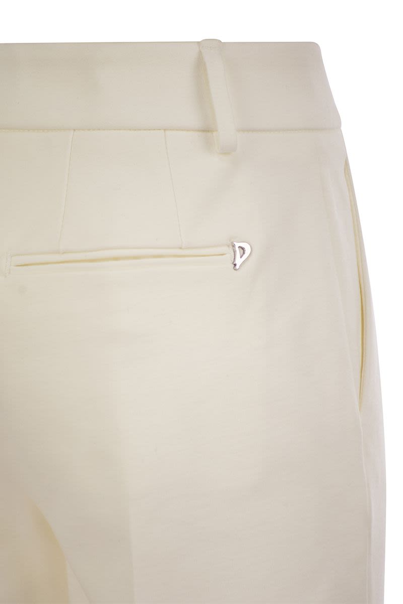 DONDUP Women’s Low-Waisted Cropped T-Shirt Trousers