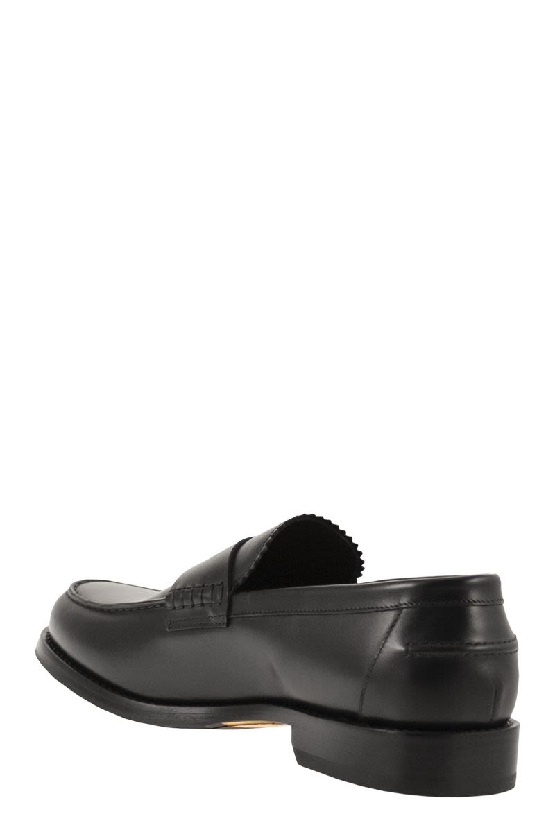 DOUCAL'S Refined Leather Loafer for Men - 3 cm Heel Height