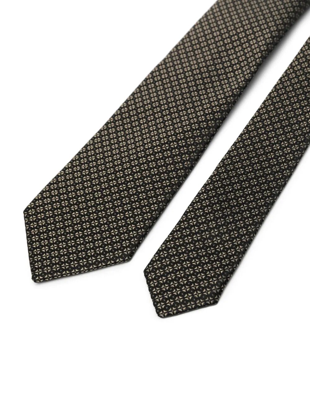 EMPORIO ARMANI Luxury Silk Tie for Men