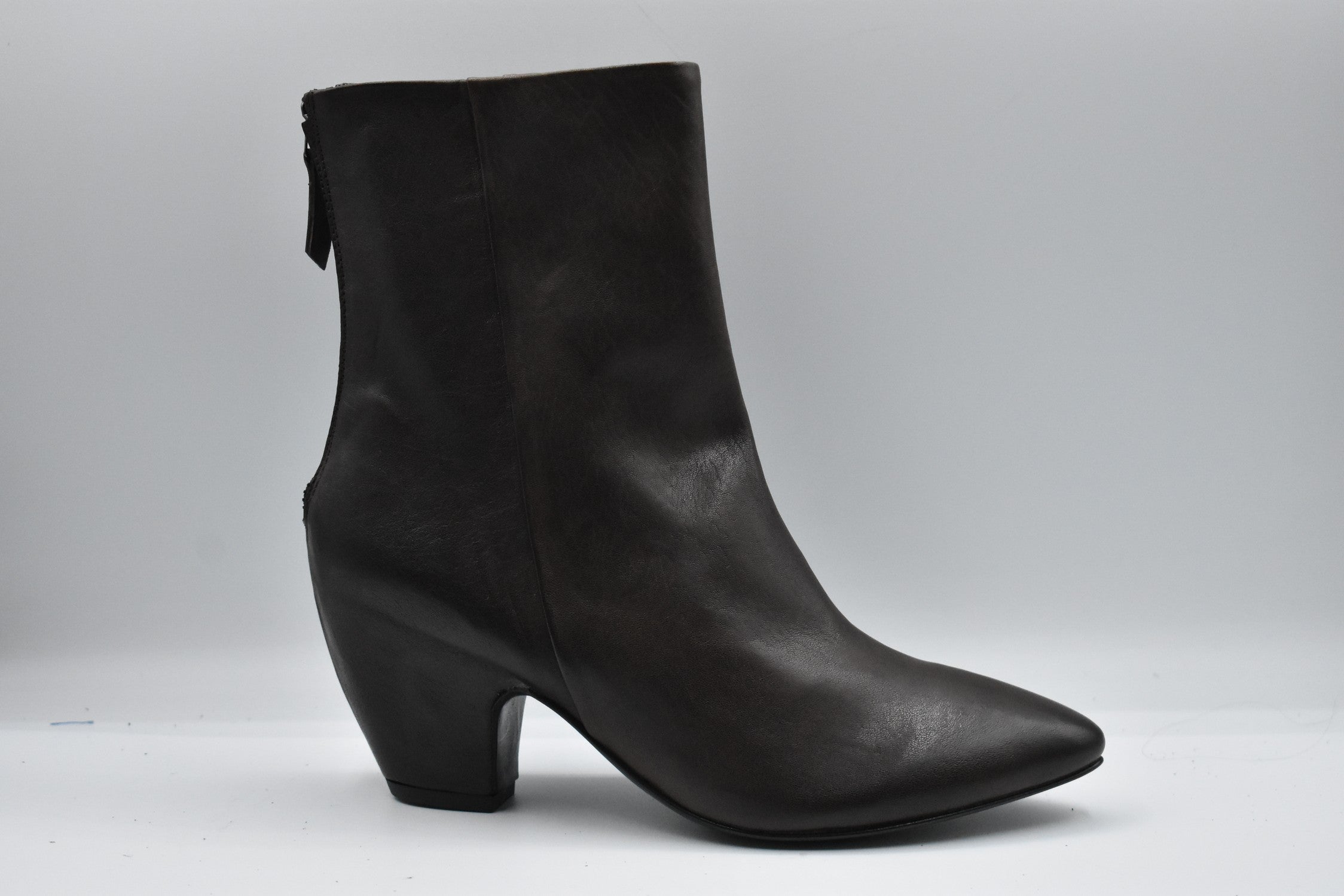 ERNESTO DOLANI Stylish Low-Cut Shoes for Women - Perfect Everyday Footwear