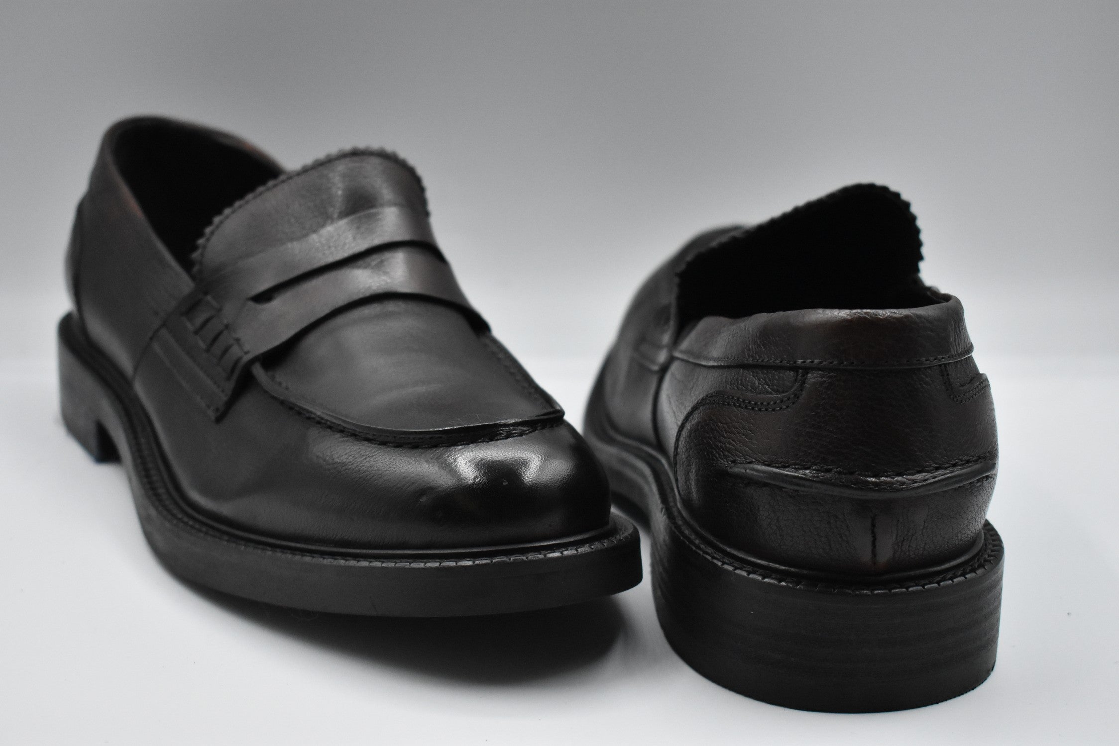 ERNESTO DOLANI Classic Laced Low Shoes for Men - Fall 2025