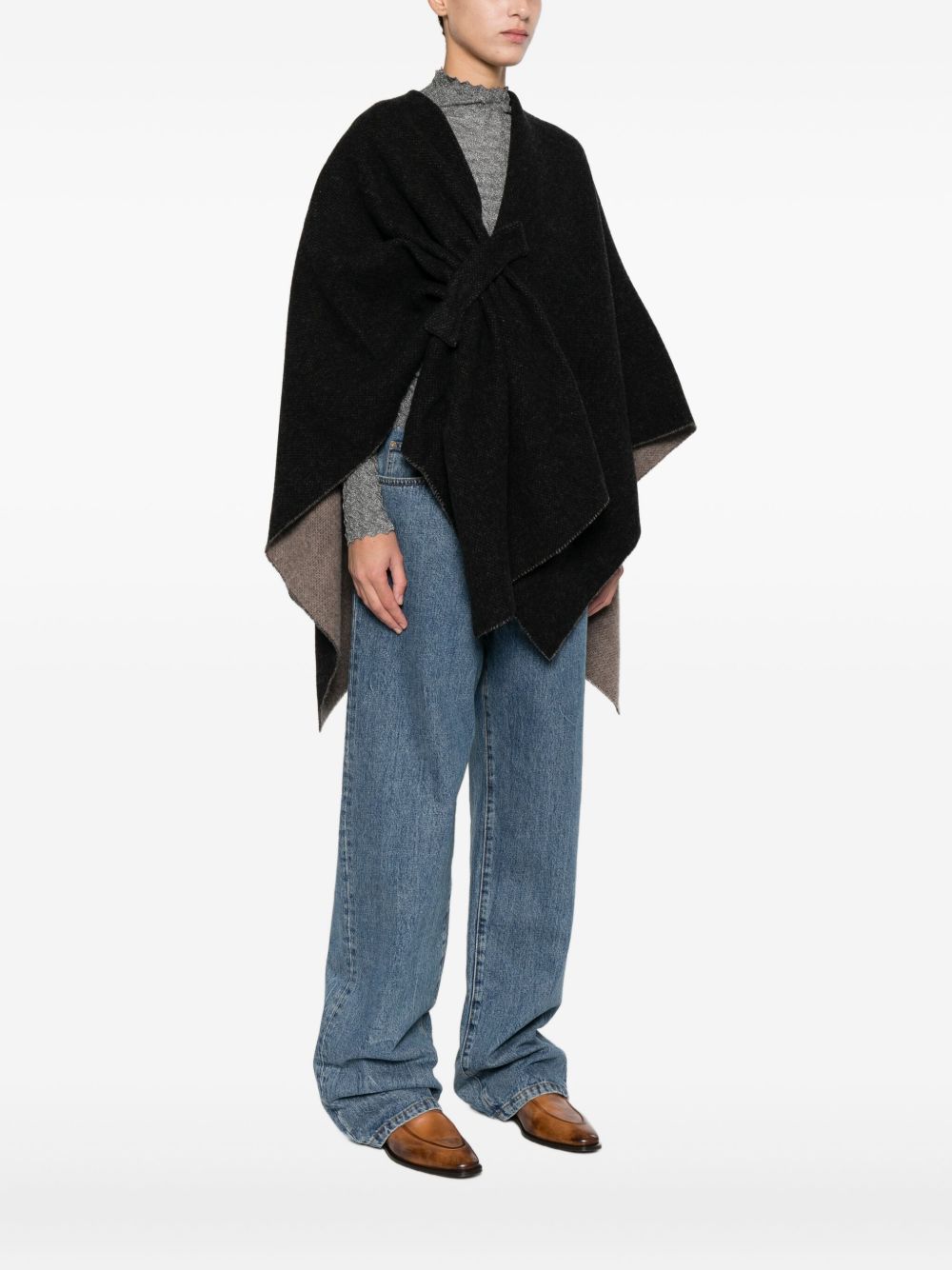 EMPORIO ARMANI Elegant Wool Cape for Women - FW25 Collection
