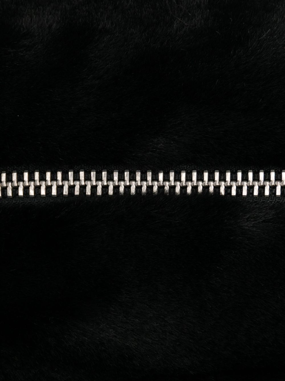 APPARIS Jumbo Noor Pouch Handbag - Fall/Winter 2025