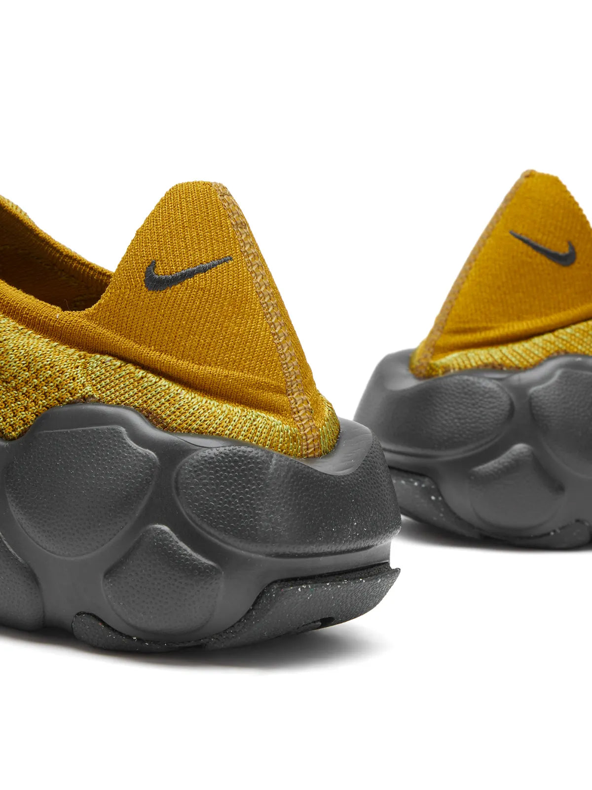 NIKE Women’s Flyknit Haven Sneaker