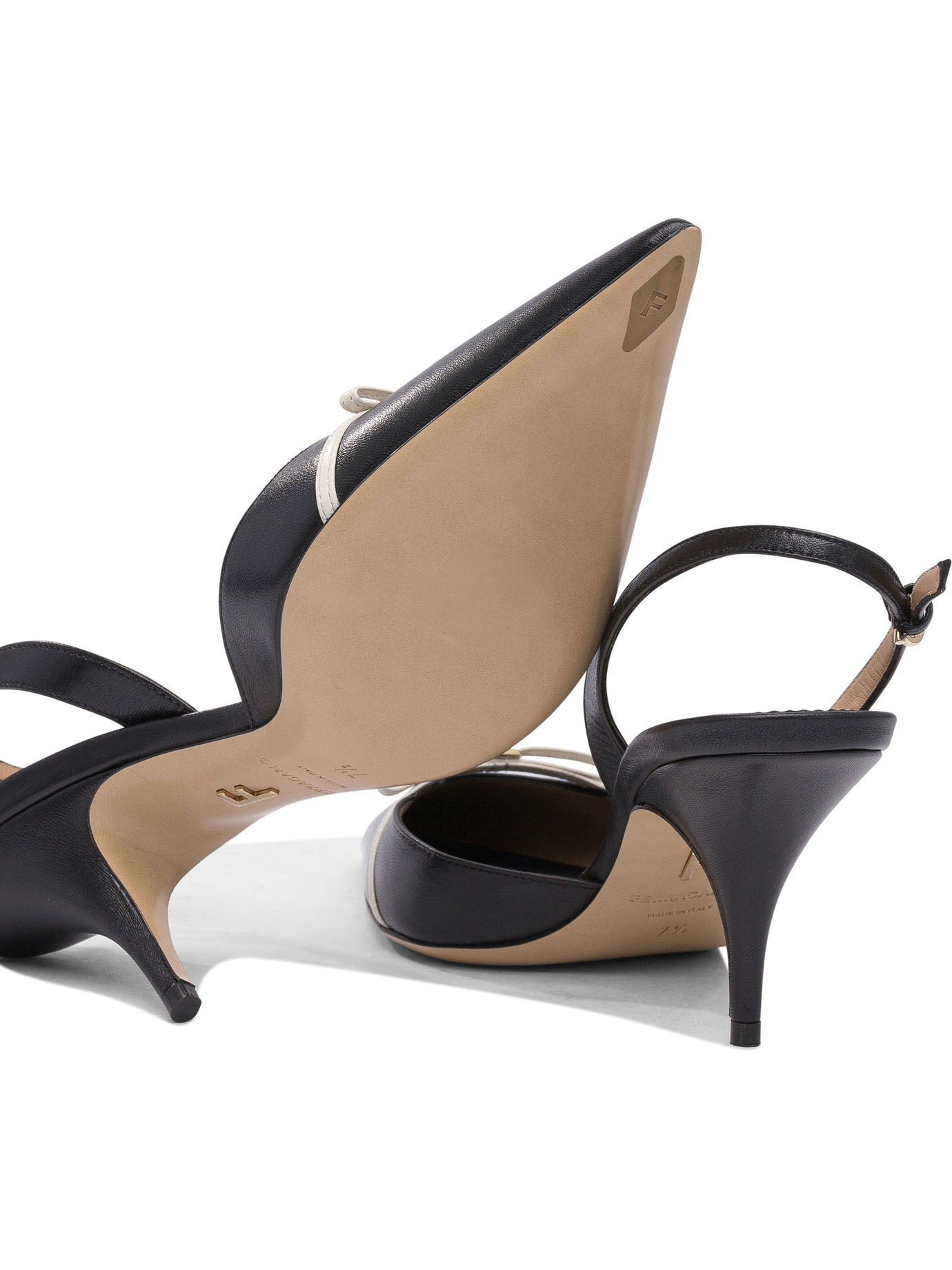 Ferragamo Elegant Heeled Shoes for Women
