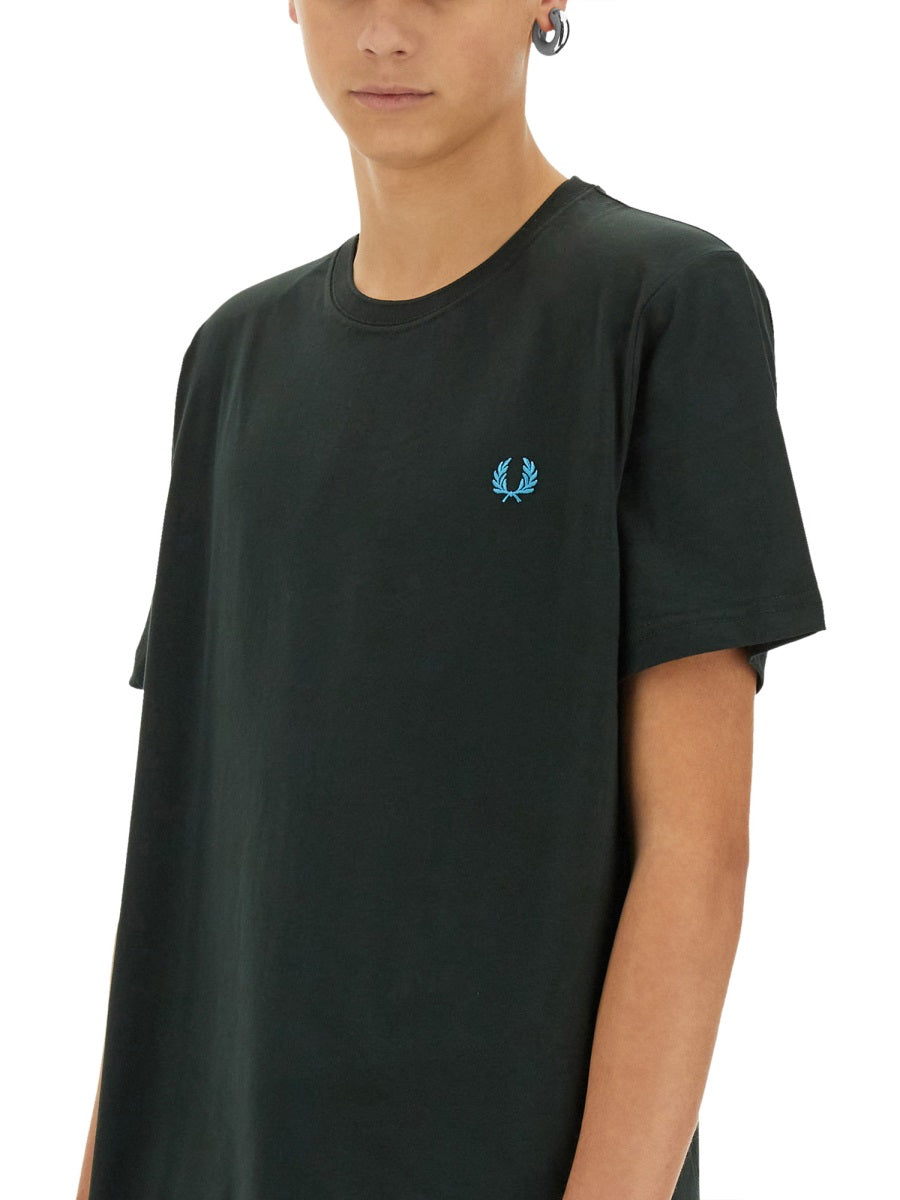 FRED PERRY Classic Fit Logo T-Shirt - Size L