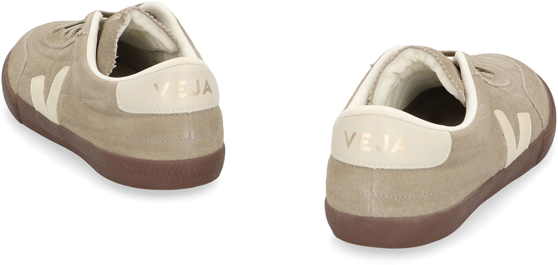 VEJA Low-Top Modern Sneakers for Men