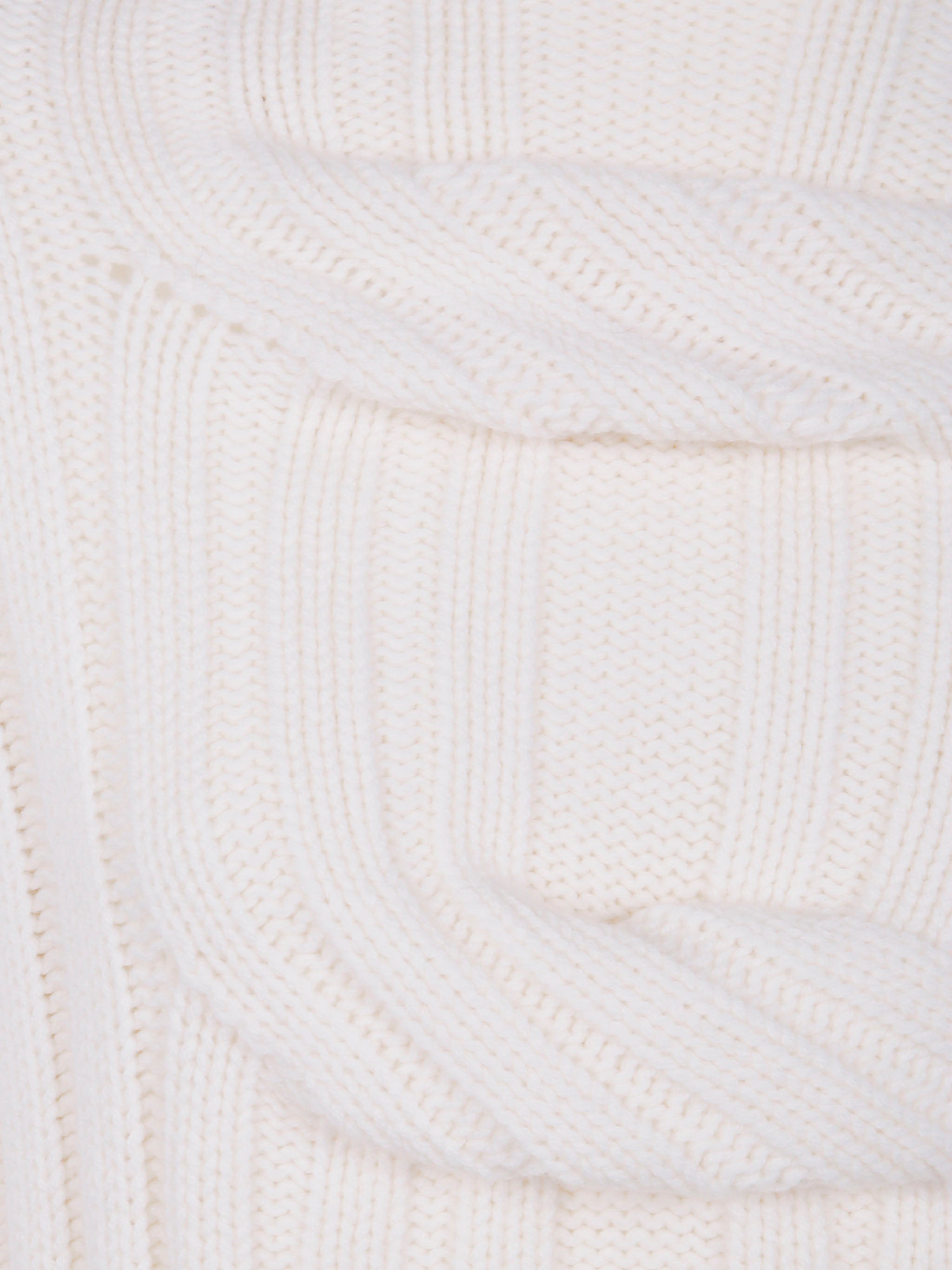 MRZ High Neck 3D Braid Sweater