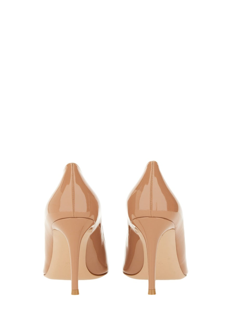 GIANVITO ROSSI Elegant Décolleté Pumps 85