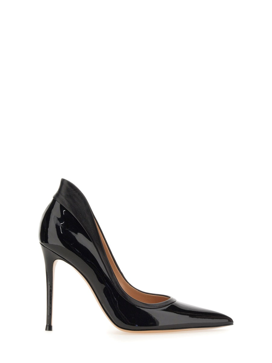 GIANVITO ROSSI Elegant Tuxedo Pumps for Women