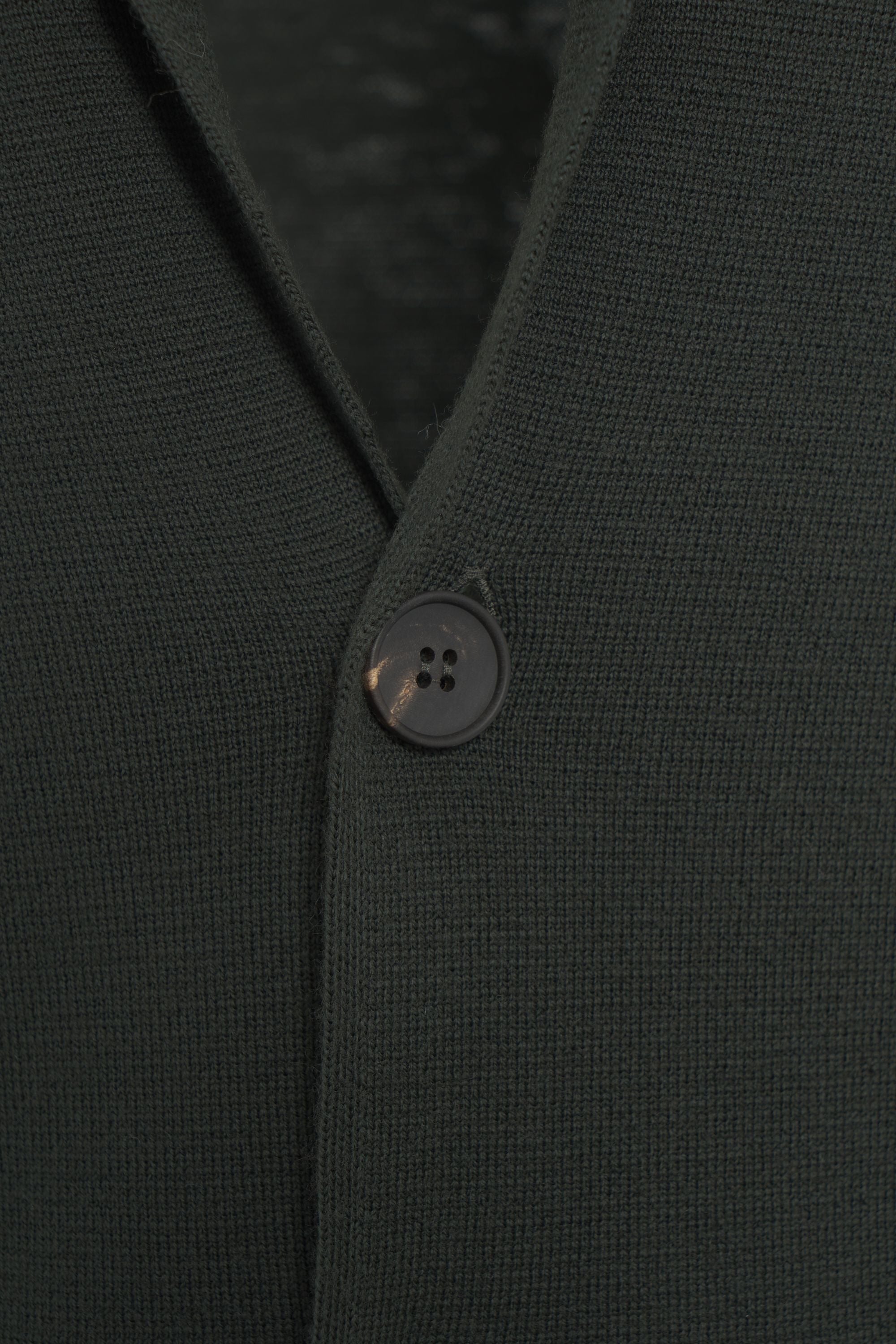 GENDER Men's Elegant Cardigan with Scarf Collar