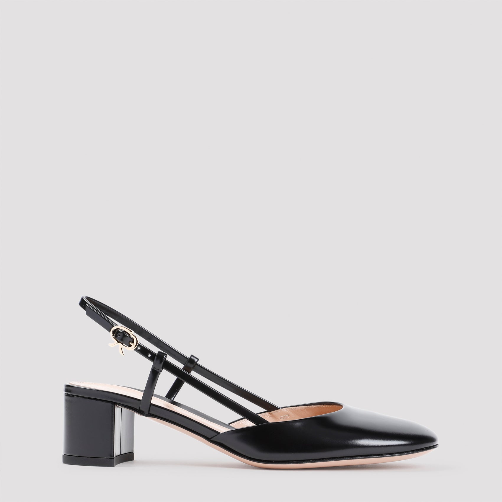 GIANVITO ROSSI Sophisticated Slingback Pumps