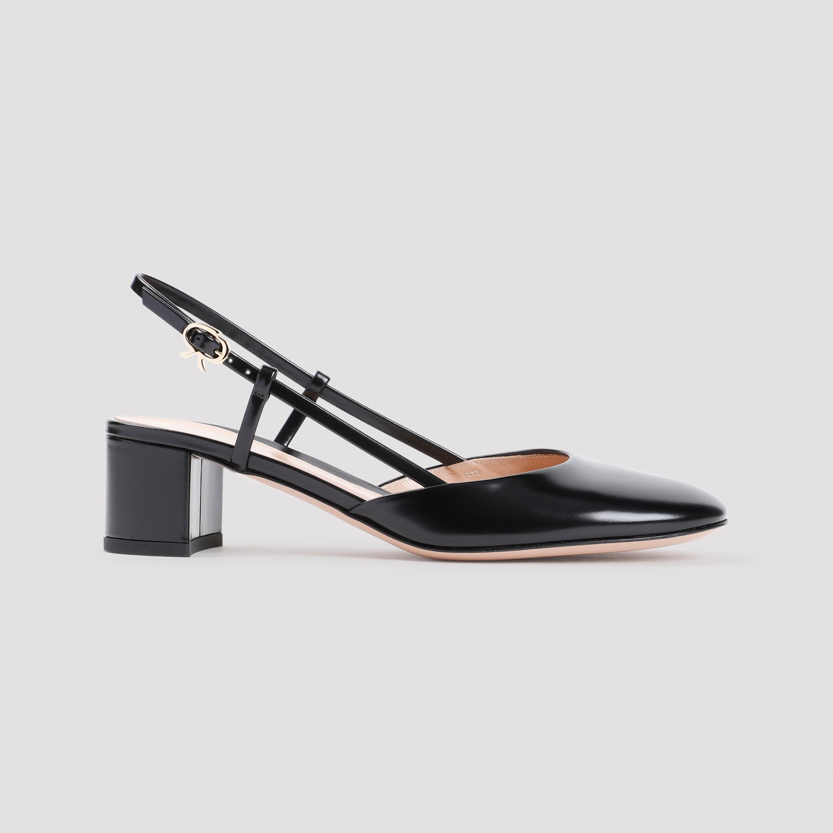 GIANVITO ROSSI Sophisticated Slingback Pumps