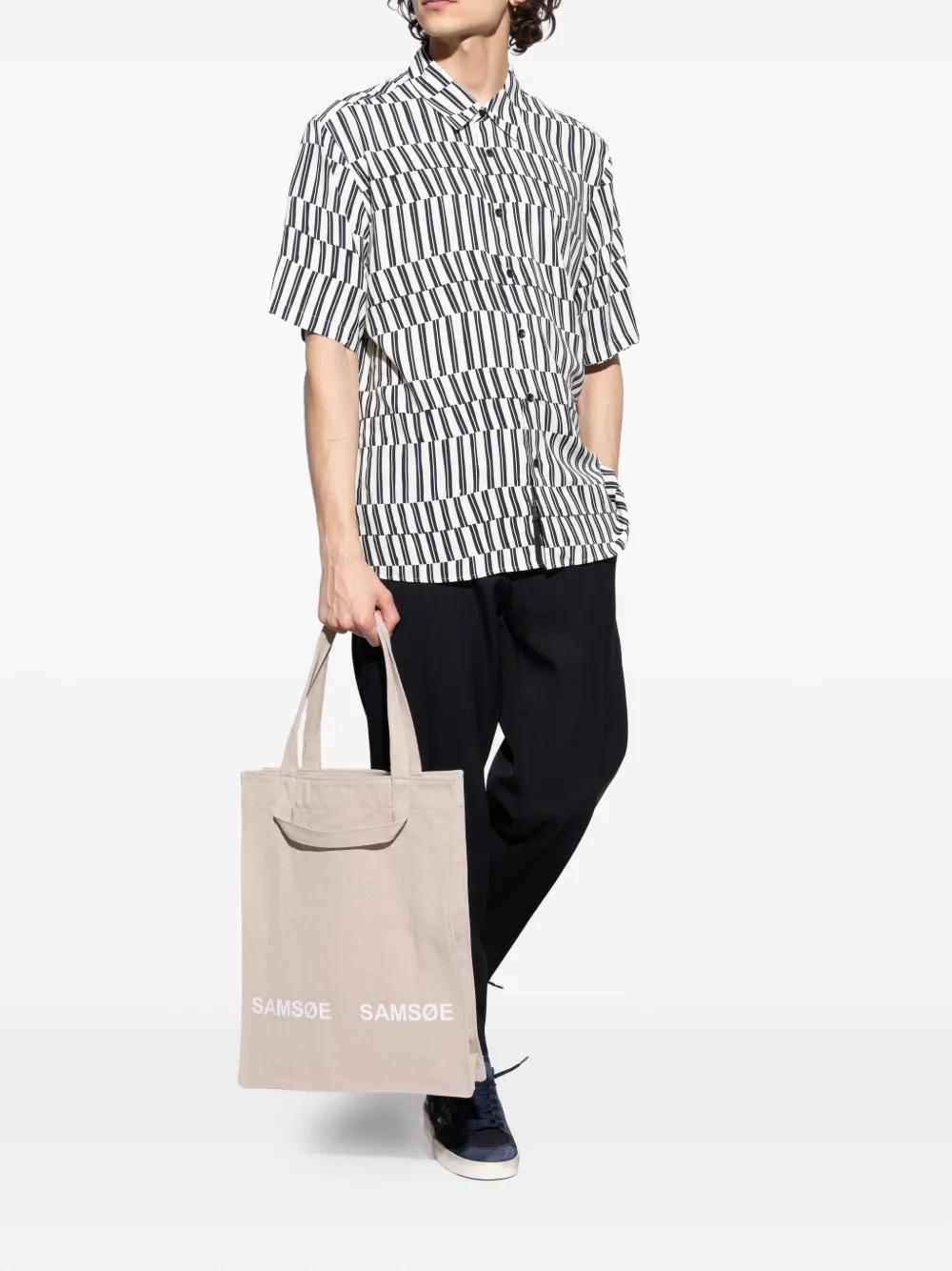 GOLDEN GOOSE Vintage Effect Stardust Sneaker