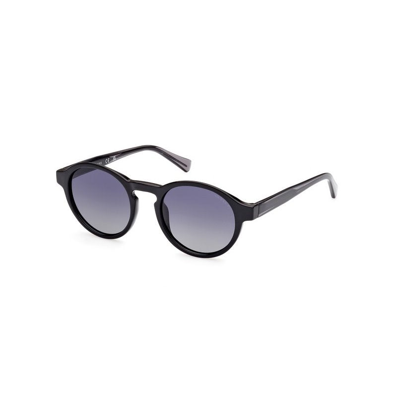GUESS Polarized Men's Sunglasses - Stylish Accessory for Every Season