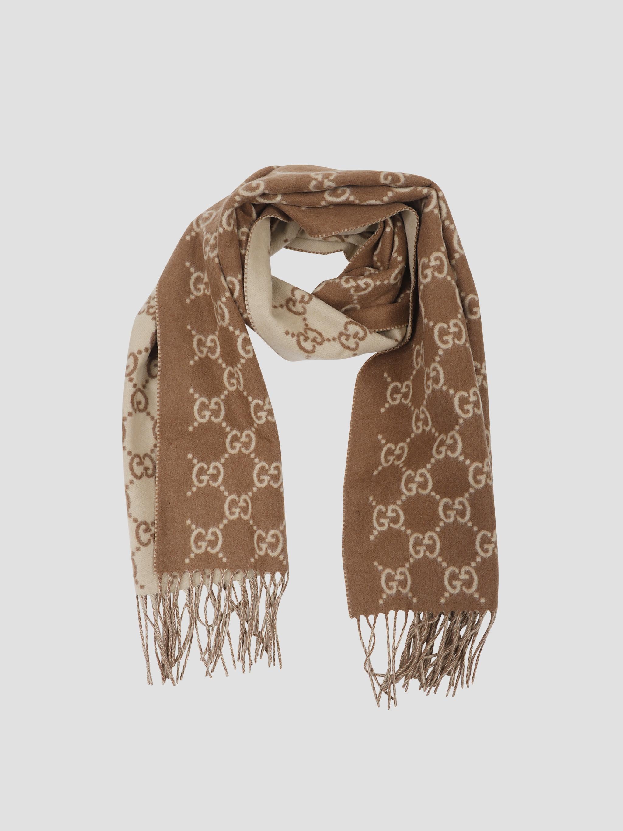 GUCCI Wool Scarf for Women - Fall Winter Collection