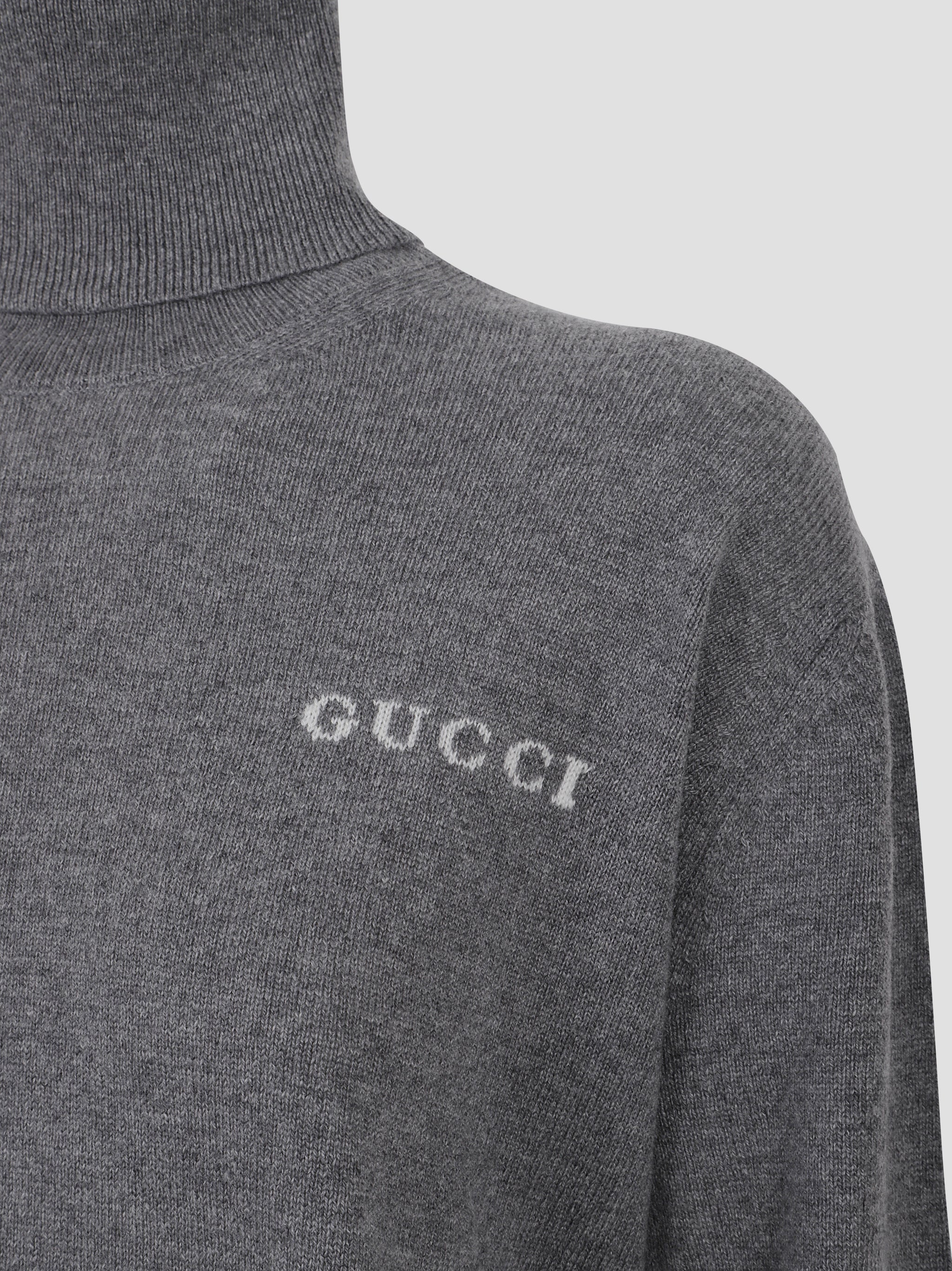 GUCCI Luxurious Cashmere Sweater for Women
