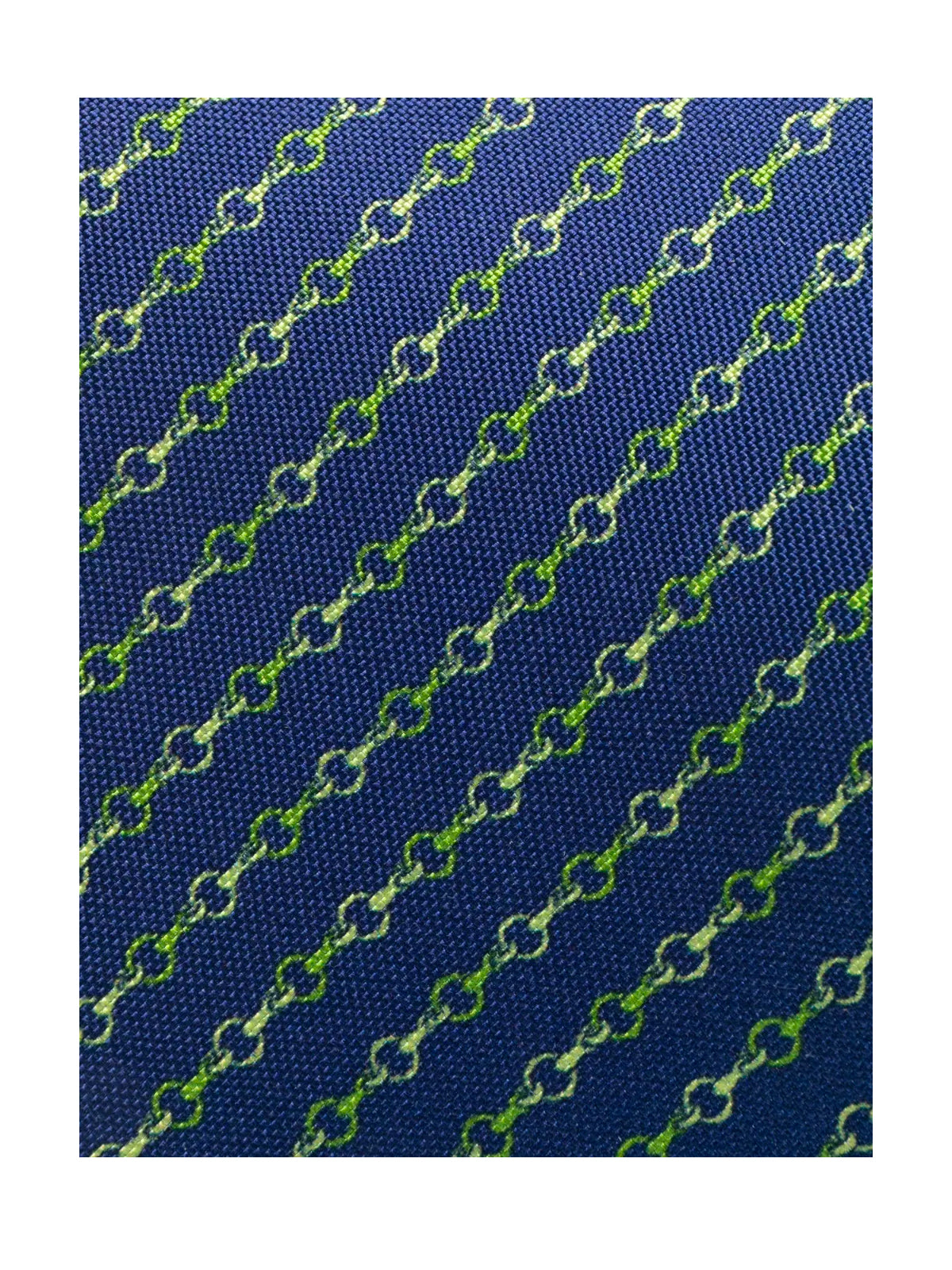 CHURCH'S Elegant Silk Tie for Men - Perfect Accessory for SS23