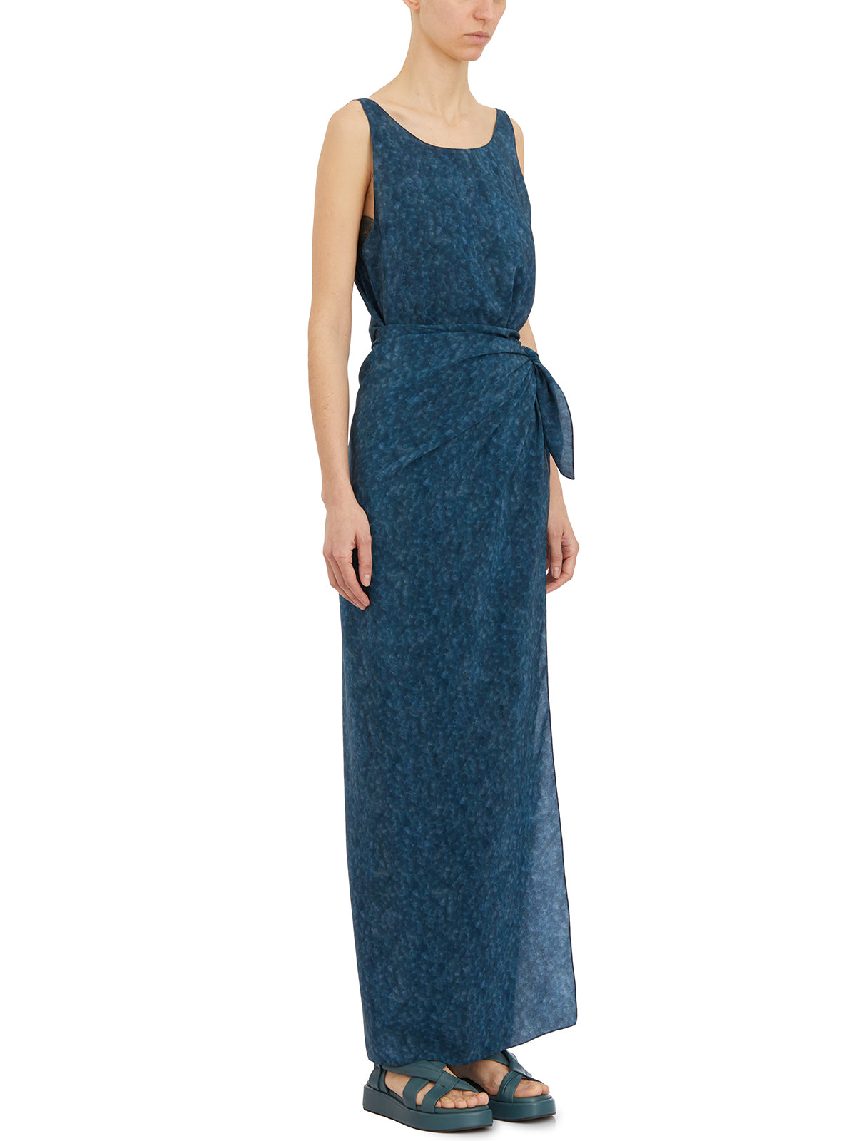 CORTANA Sleeveless Silk Suit with Side Tie - Size 36