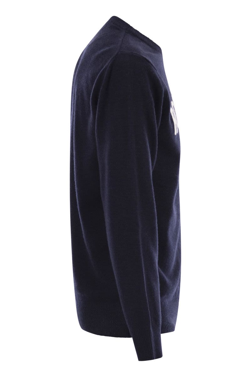 MC2 SAINT BARTH Elegant Crew Neck Sweater with Embroidered Details