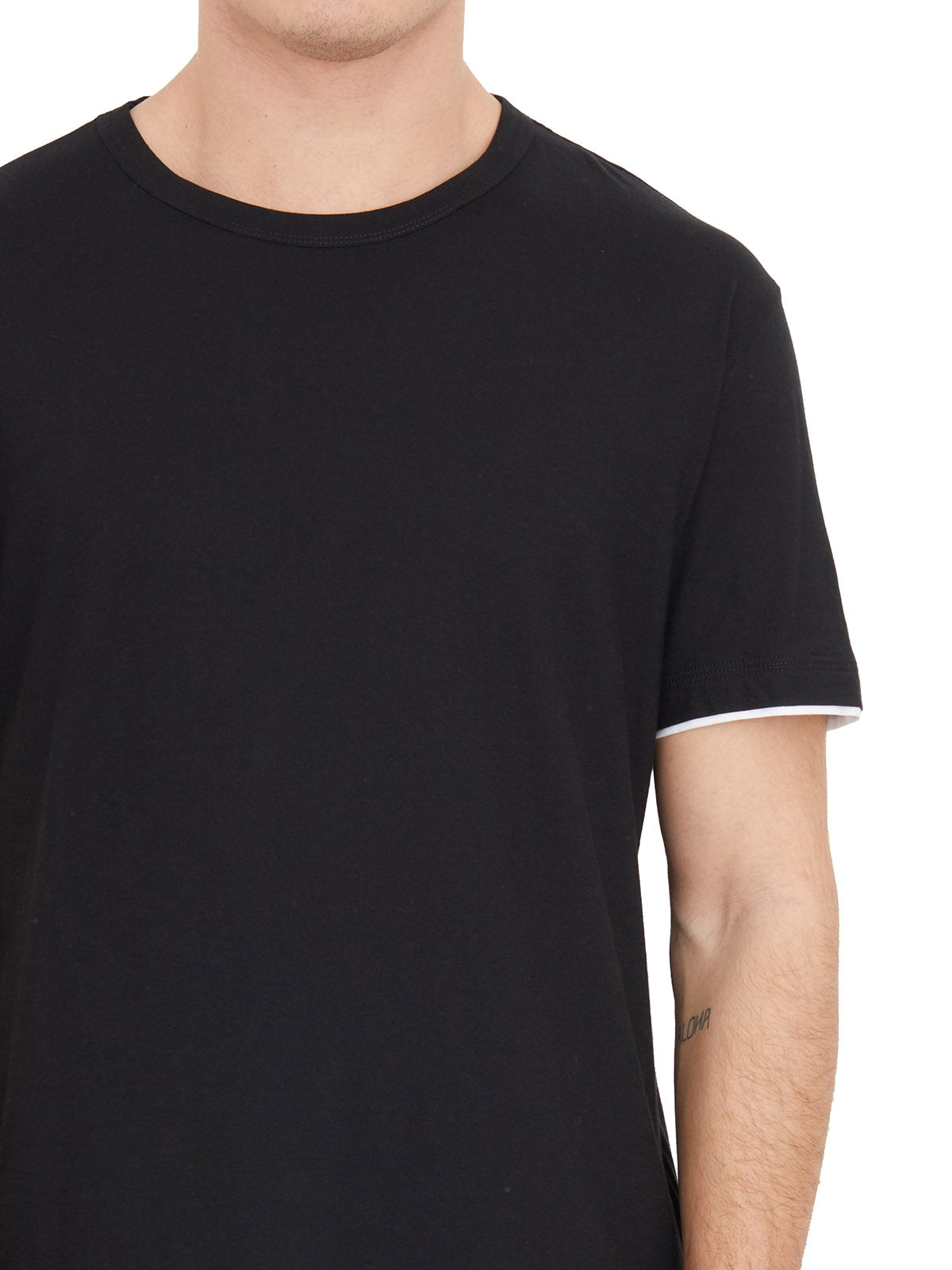 PAOLO PECORA Roundneck T-Shirt - Perfect Fit for Men (Size M)