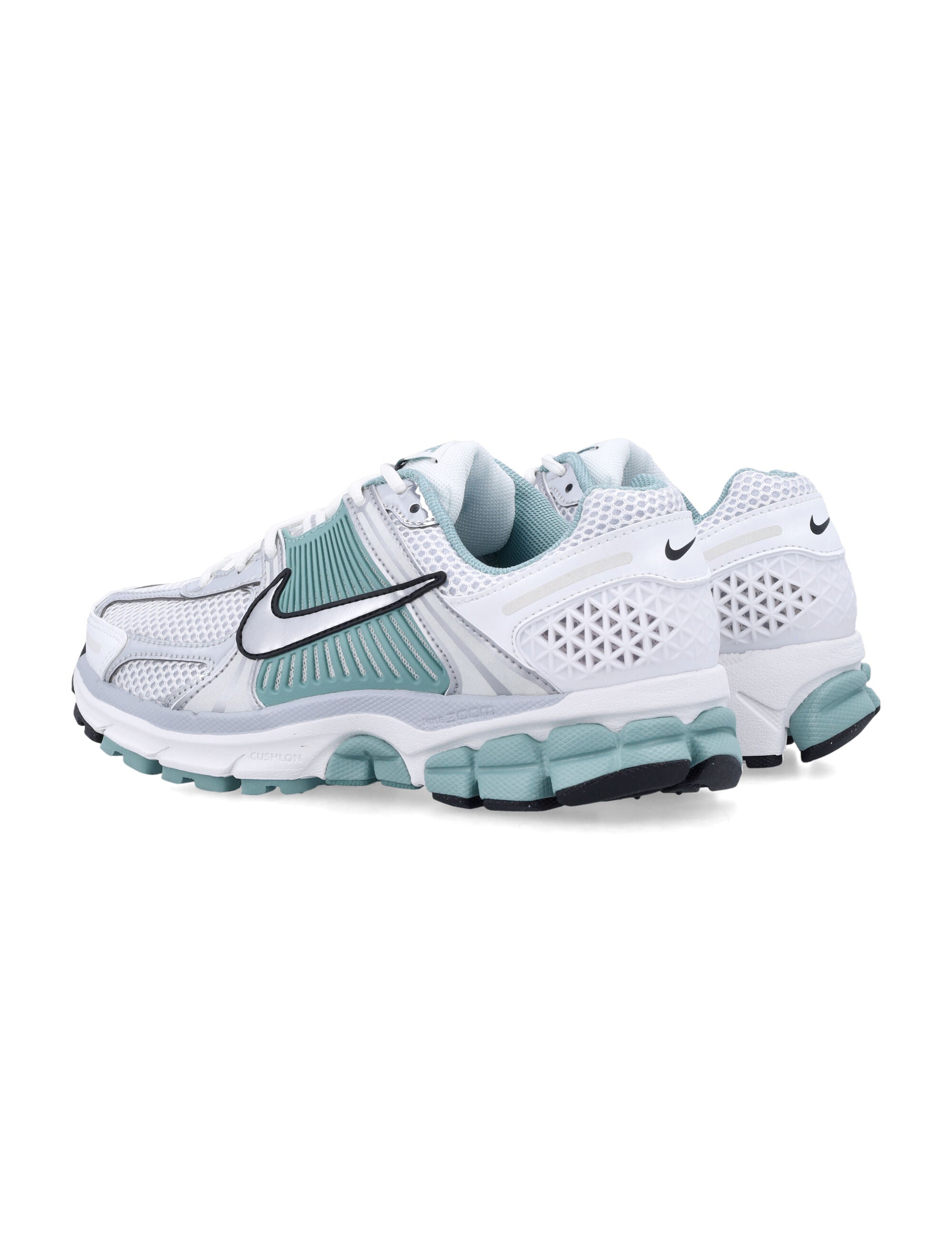 NIKE Women's Zoom Vomero 5 Sneaker