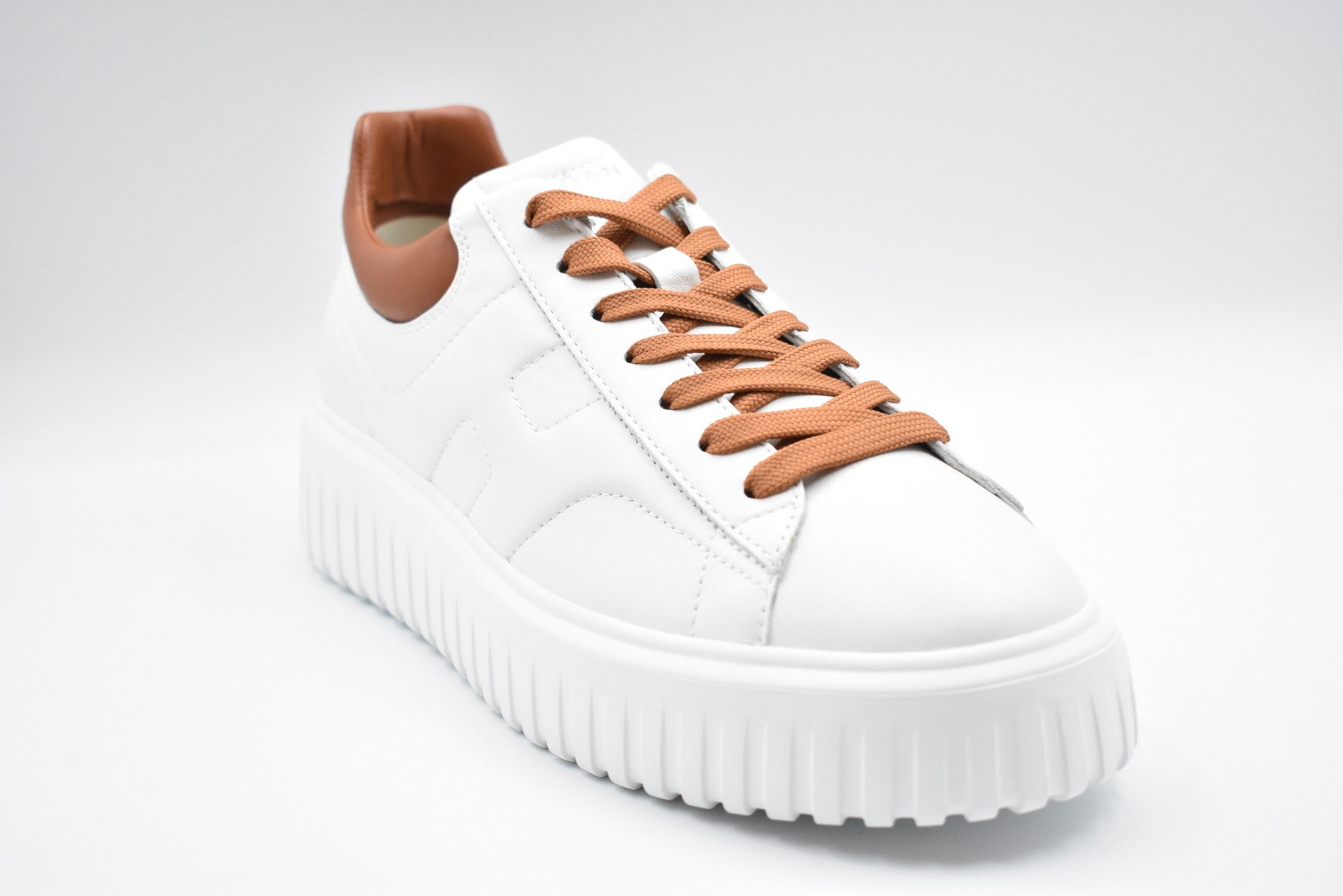 HOGAN Sleek Leather Lace-Up Flat Shoes for Men