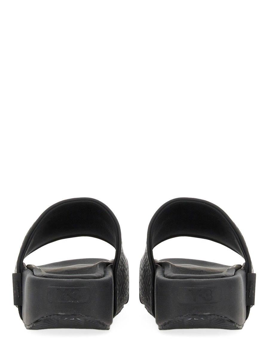 Y - 3 Chic Slide Sandal with Grained Rubber Sole - 4 cm