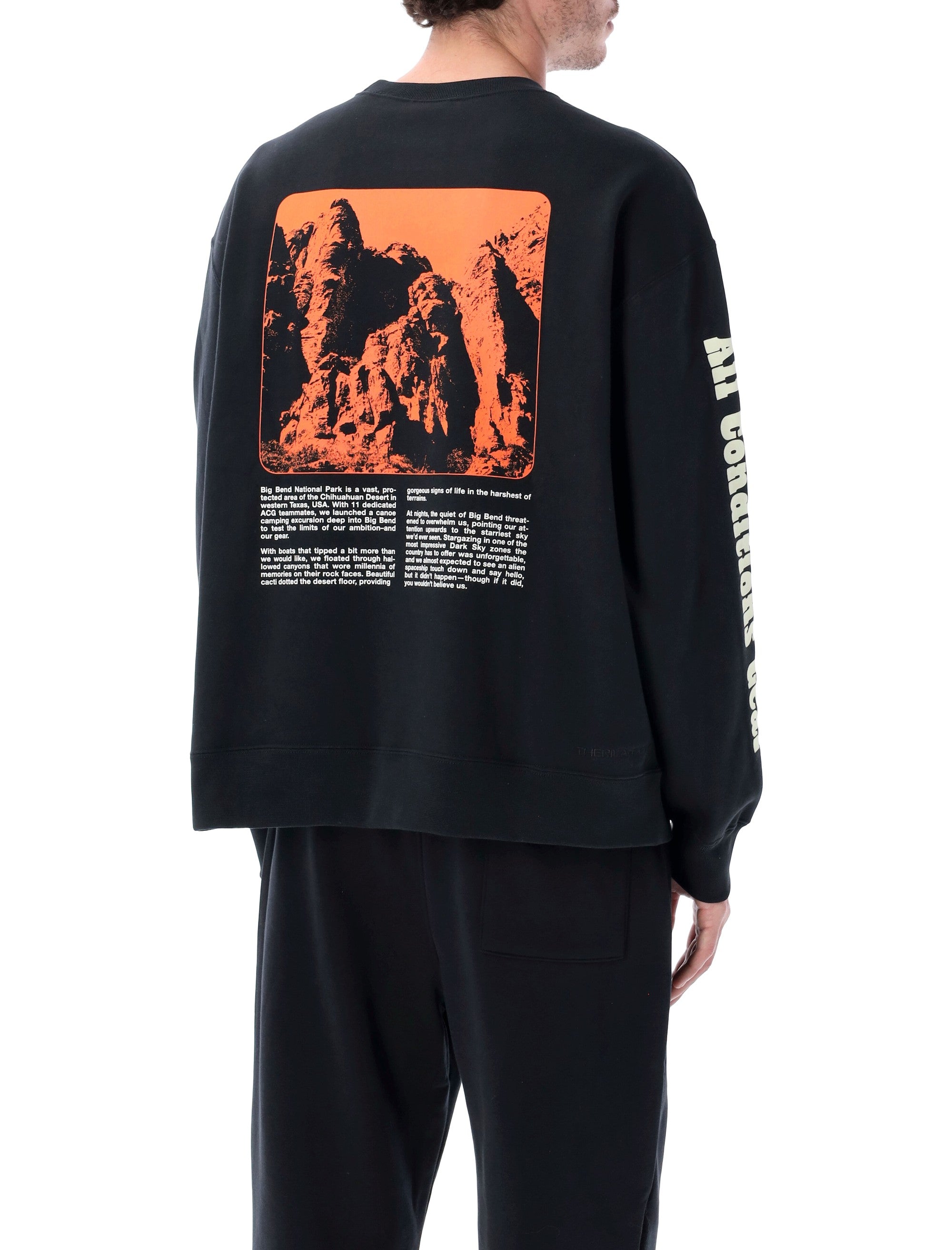 NIKE Men's Outdoor Graphic Sweatshirt - Relaxed Fit, Large Size