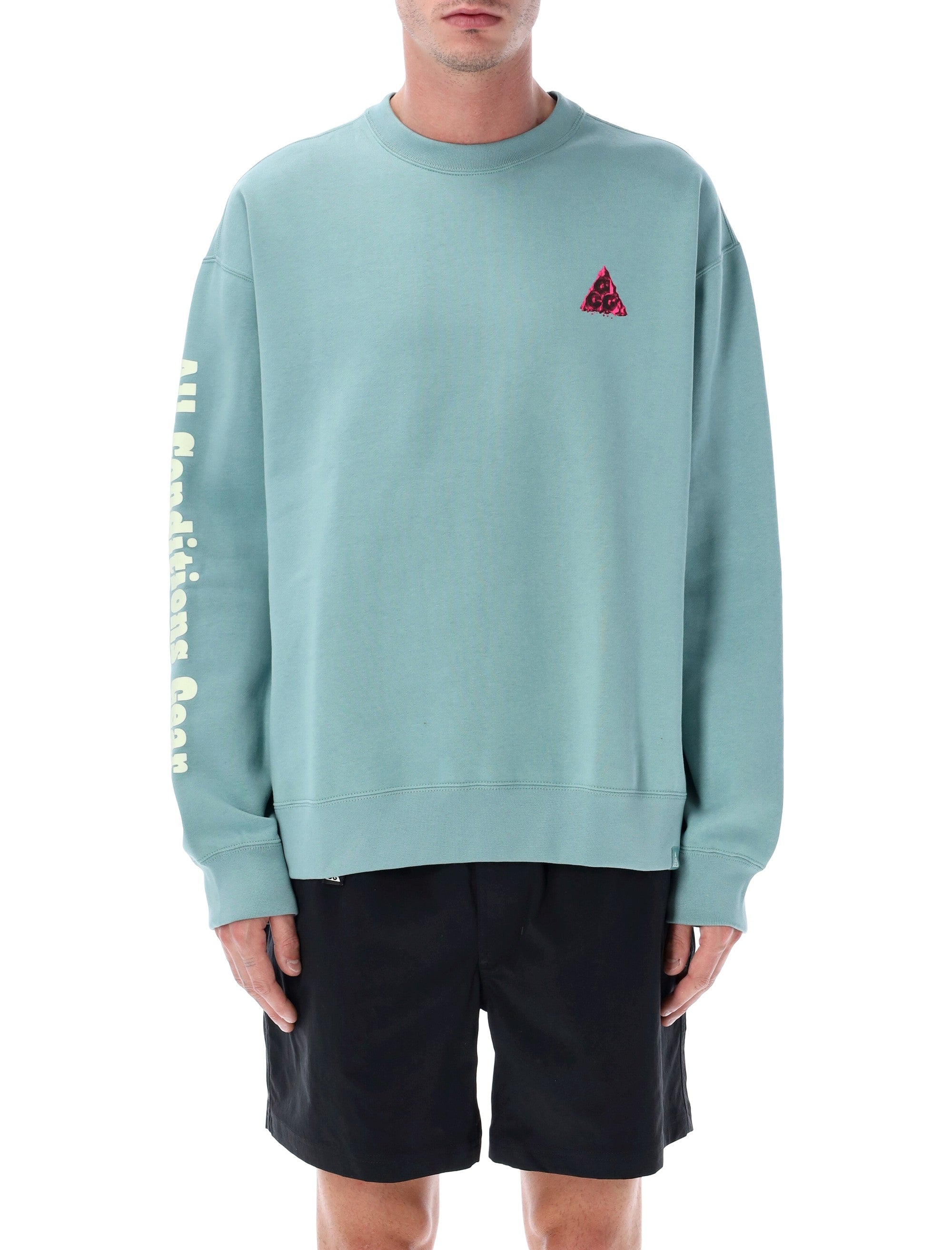 NIKE Men's Outdoor Graphic Sweatshirt - Relaxed Fit