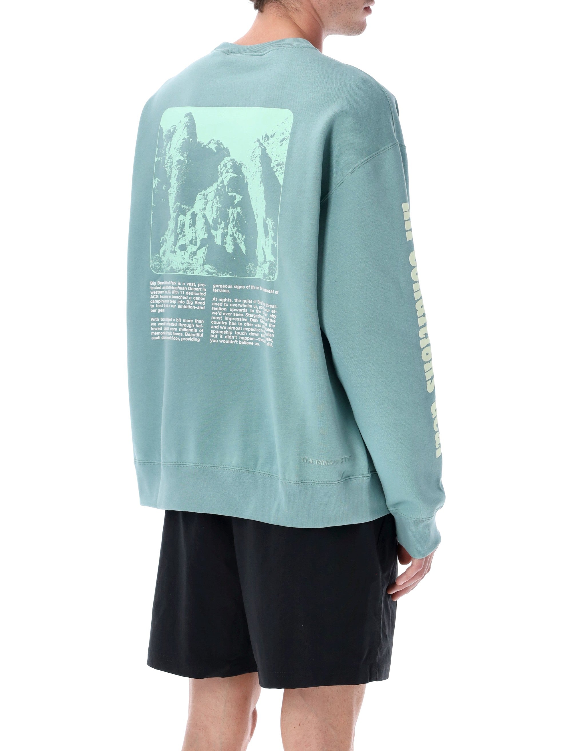 NIKE Men's Outdoor Graphic Sweatshirt - Relaxed Fit